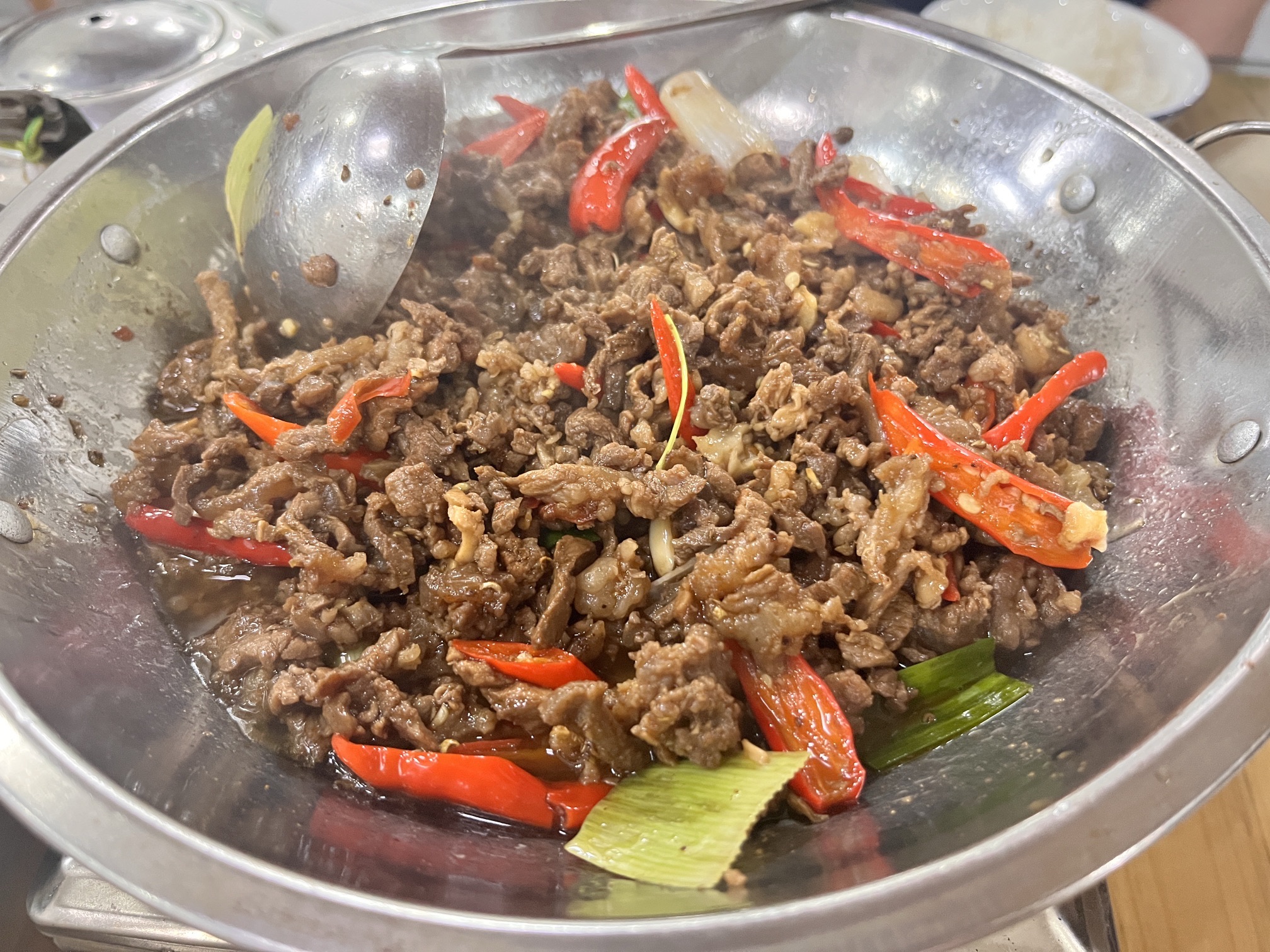 北站胖嫂打鼓皮餐馆(锦绣边城店)