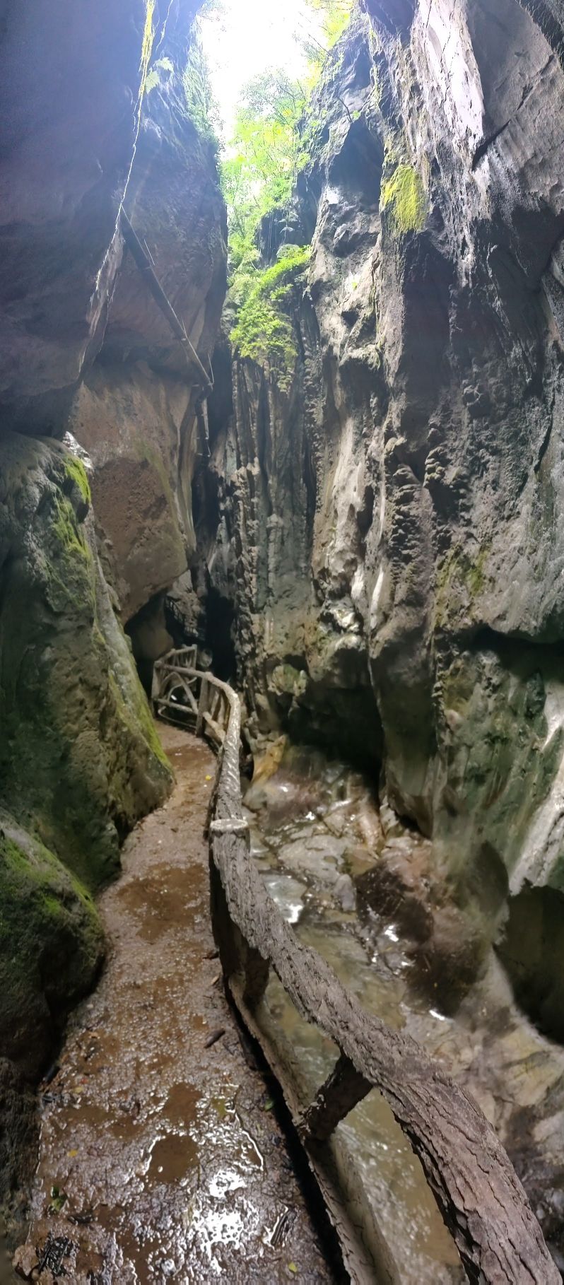 天门山鬼谷峡洞风景区旅行图片 2