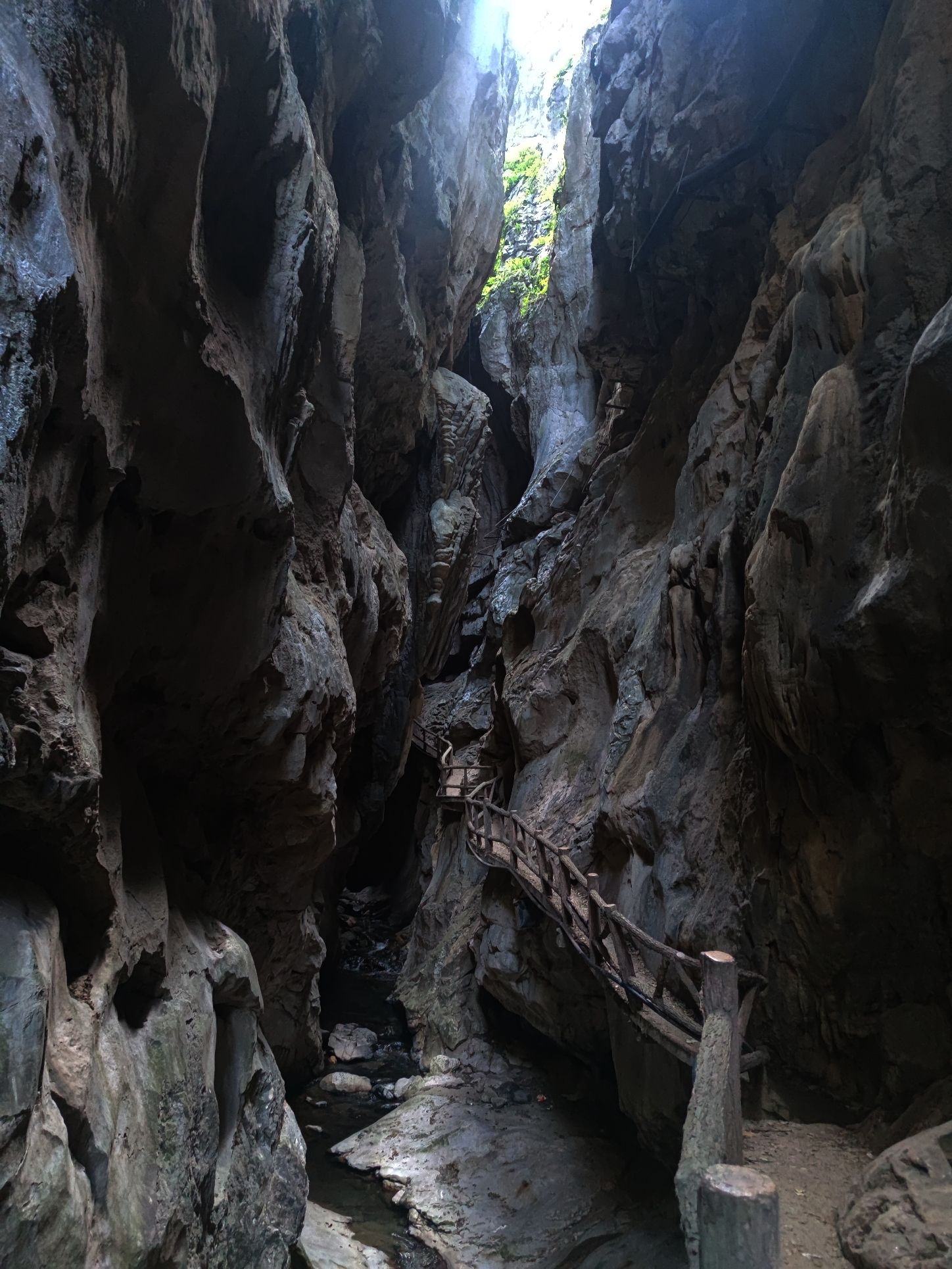 天门山鬼谷峡洞风景区旅行图片 3