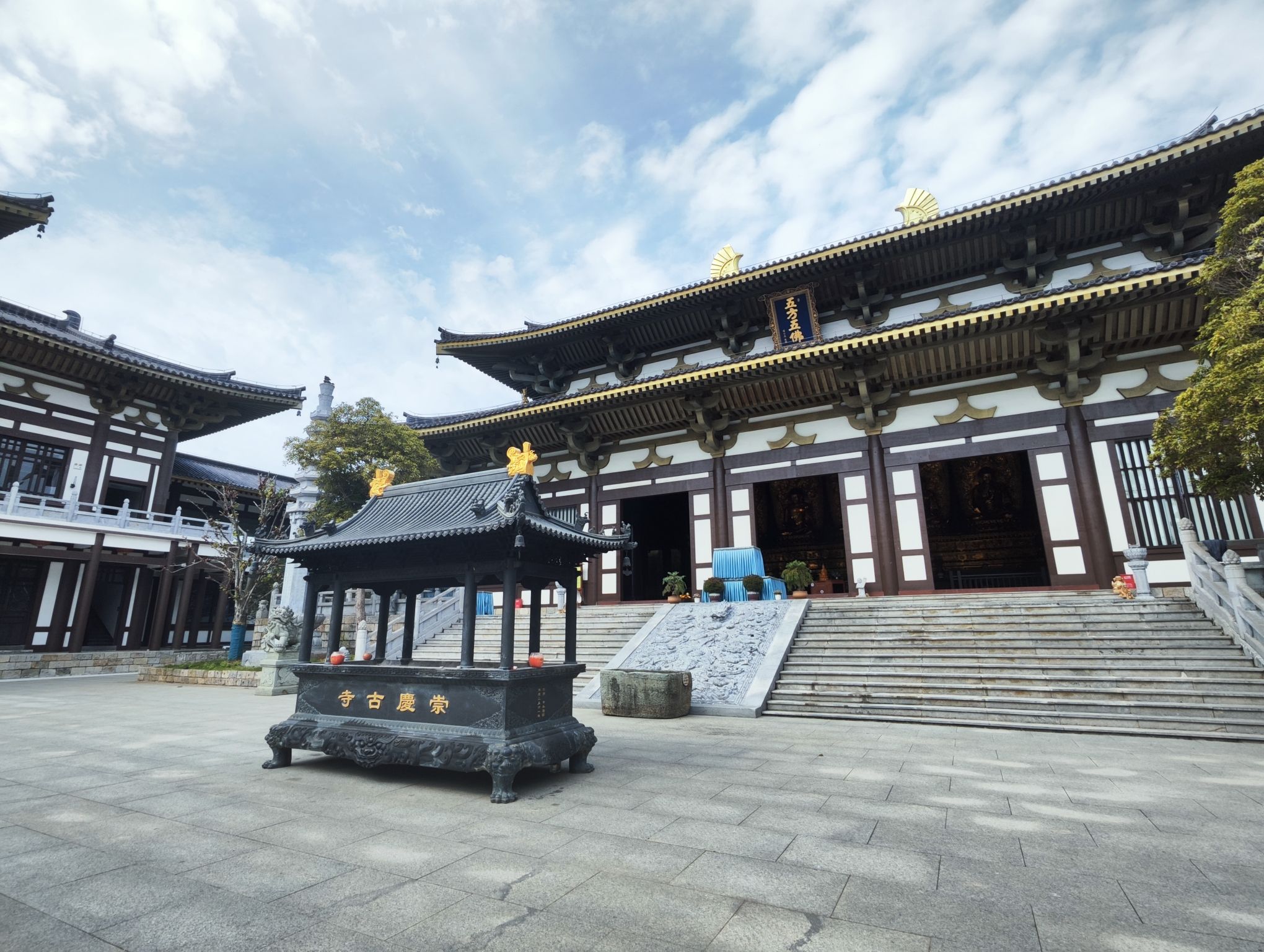 崇庆寺实景照片