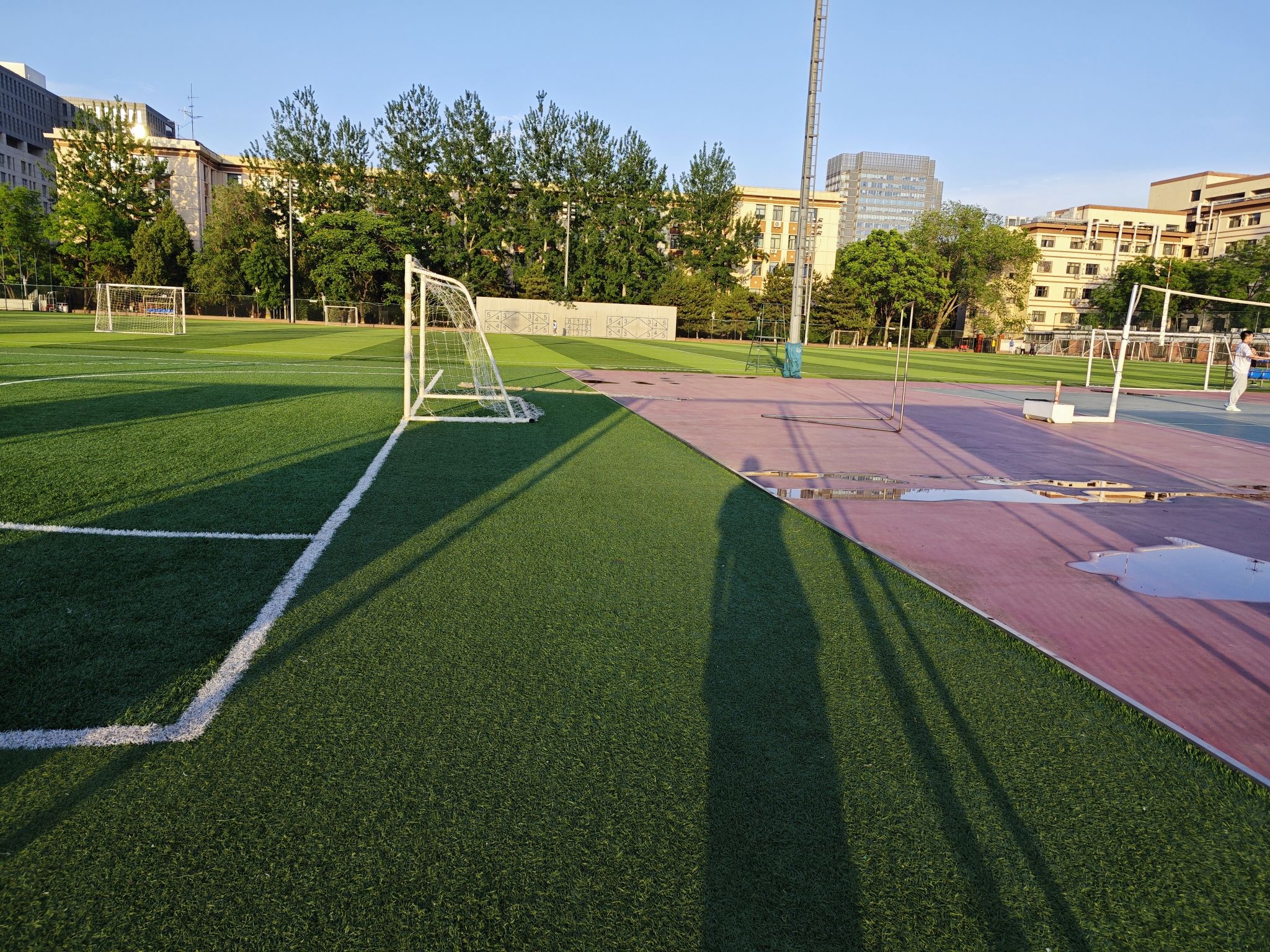 场地封面-中国地质大学(北京)足球场