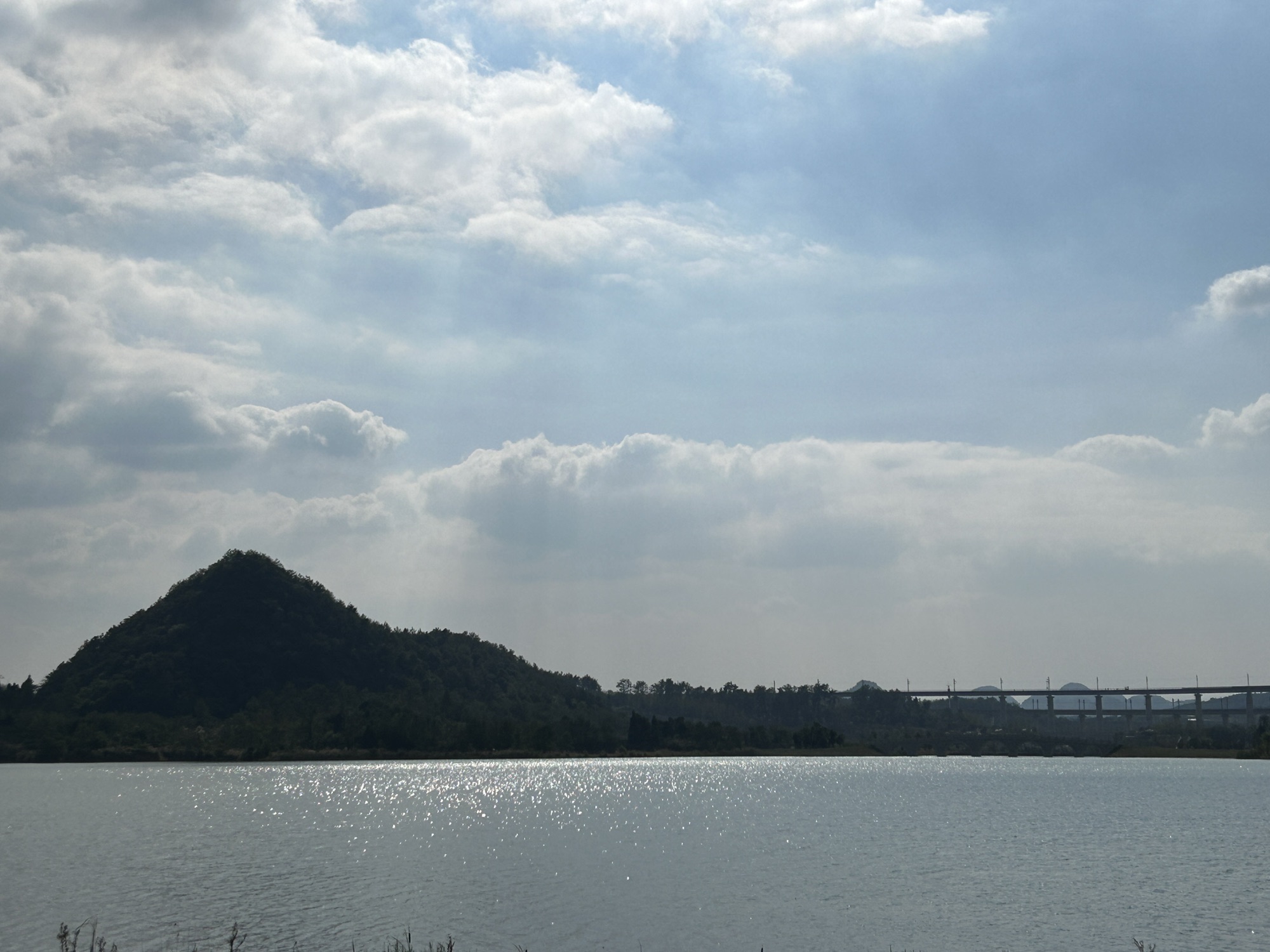 月亮湖旅行图片 2