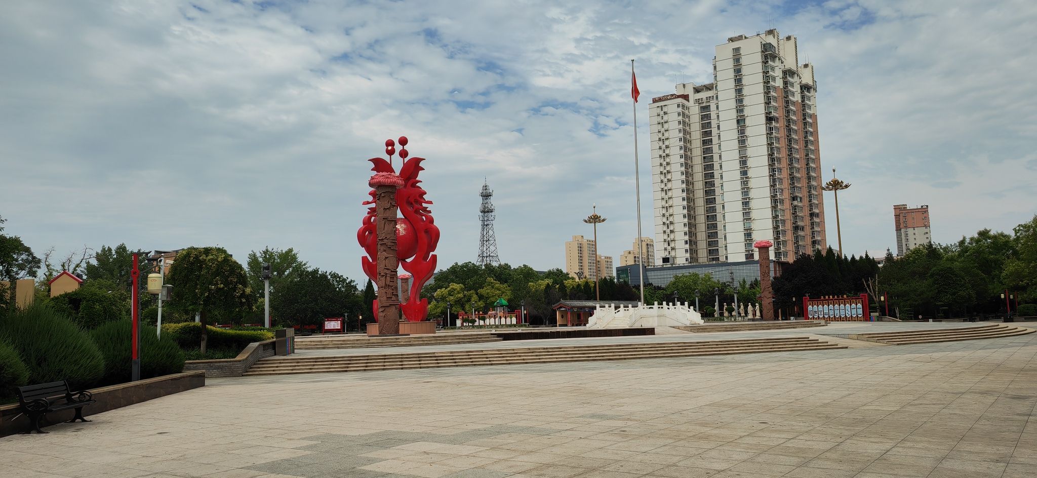 洪洞中心广场旅行图片 3