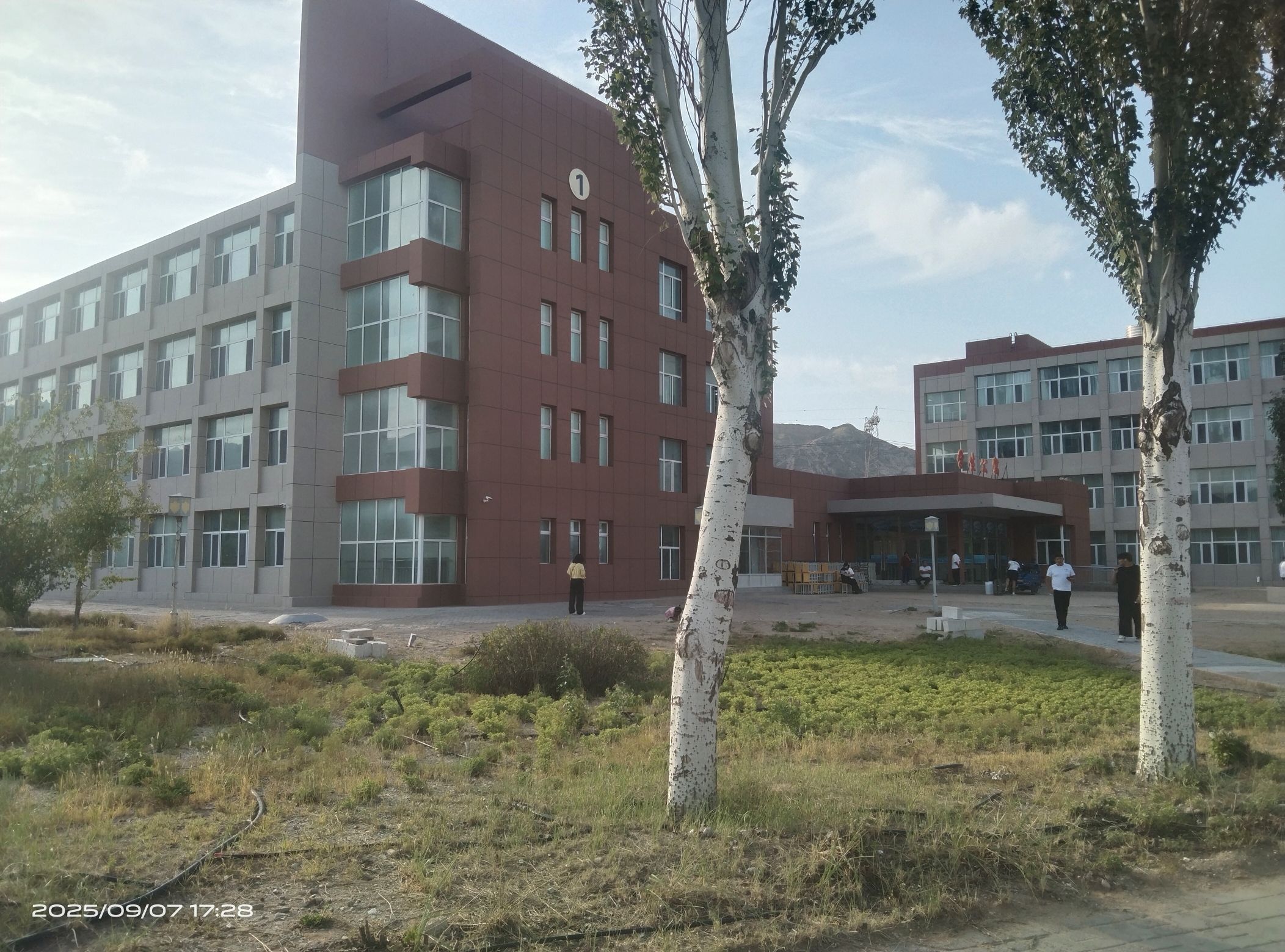 阿拉善职业技术学院-乌斯太校区 - 科教文化服务;学校;高等院校 | 地址营业时间 | Amap