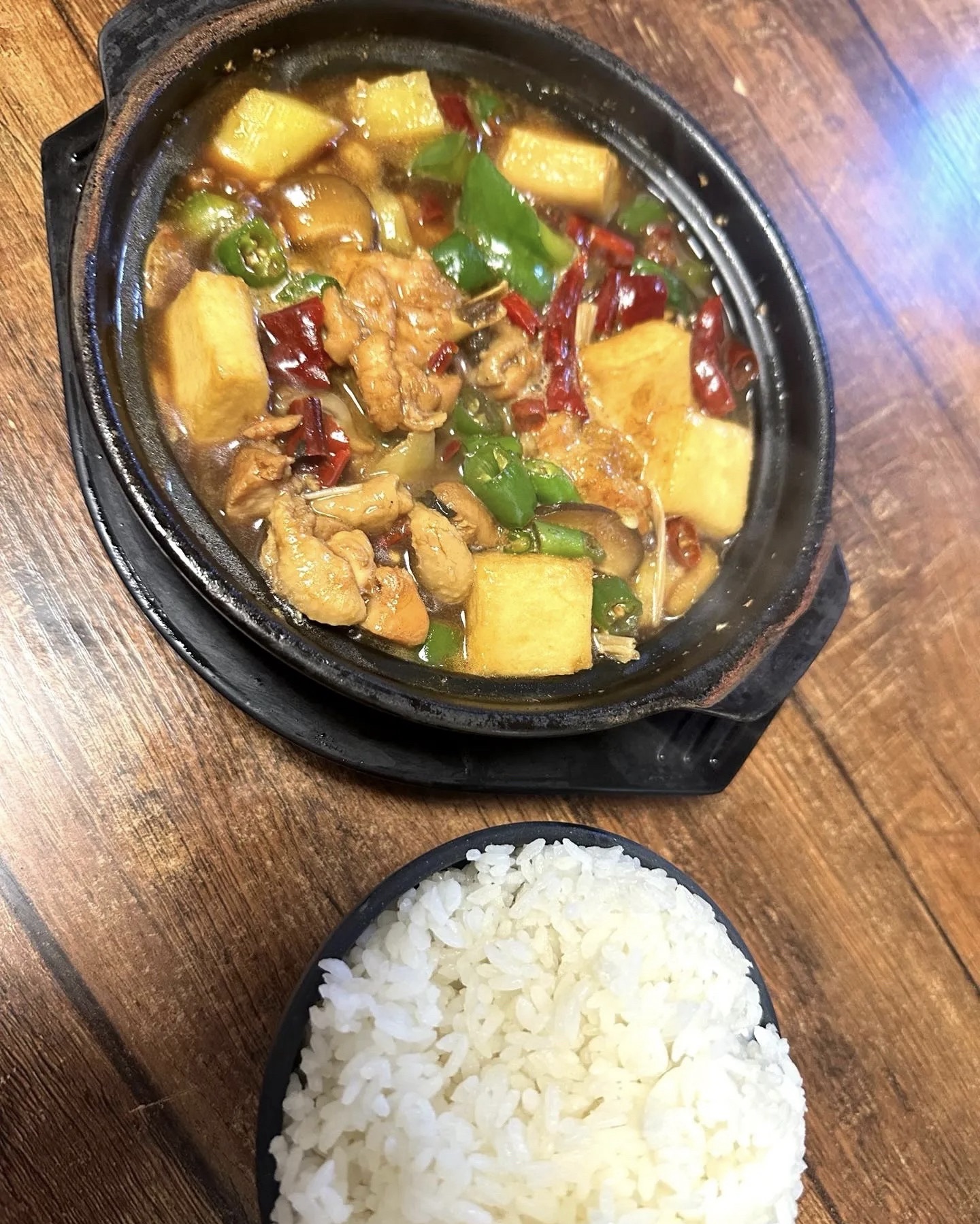 韩记黄焖鸡米饭(顺城街店)