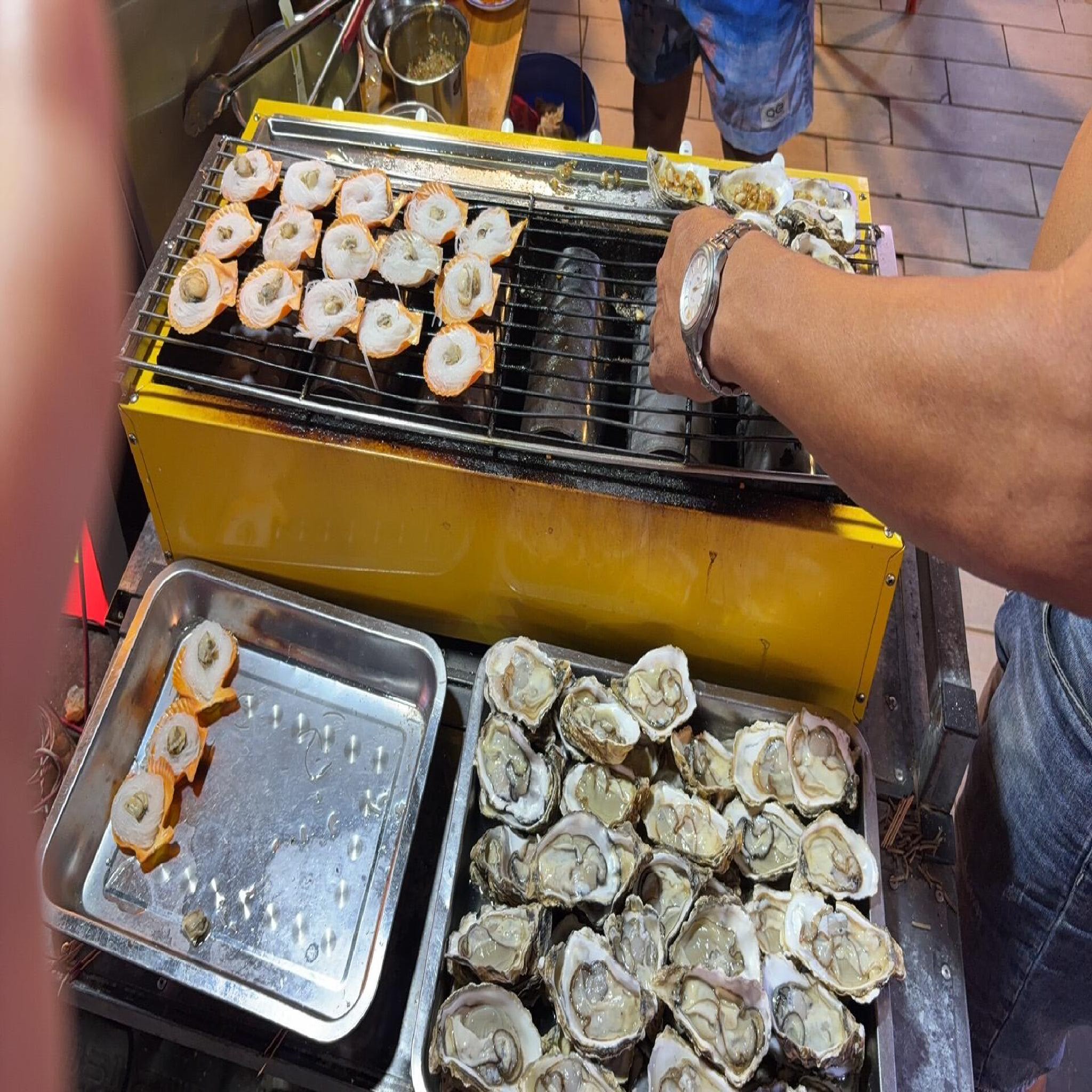 郑香烧烤店