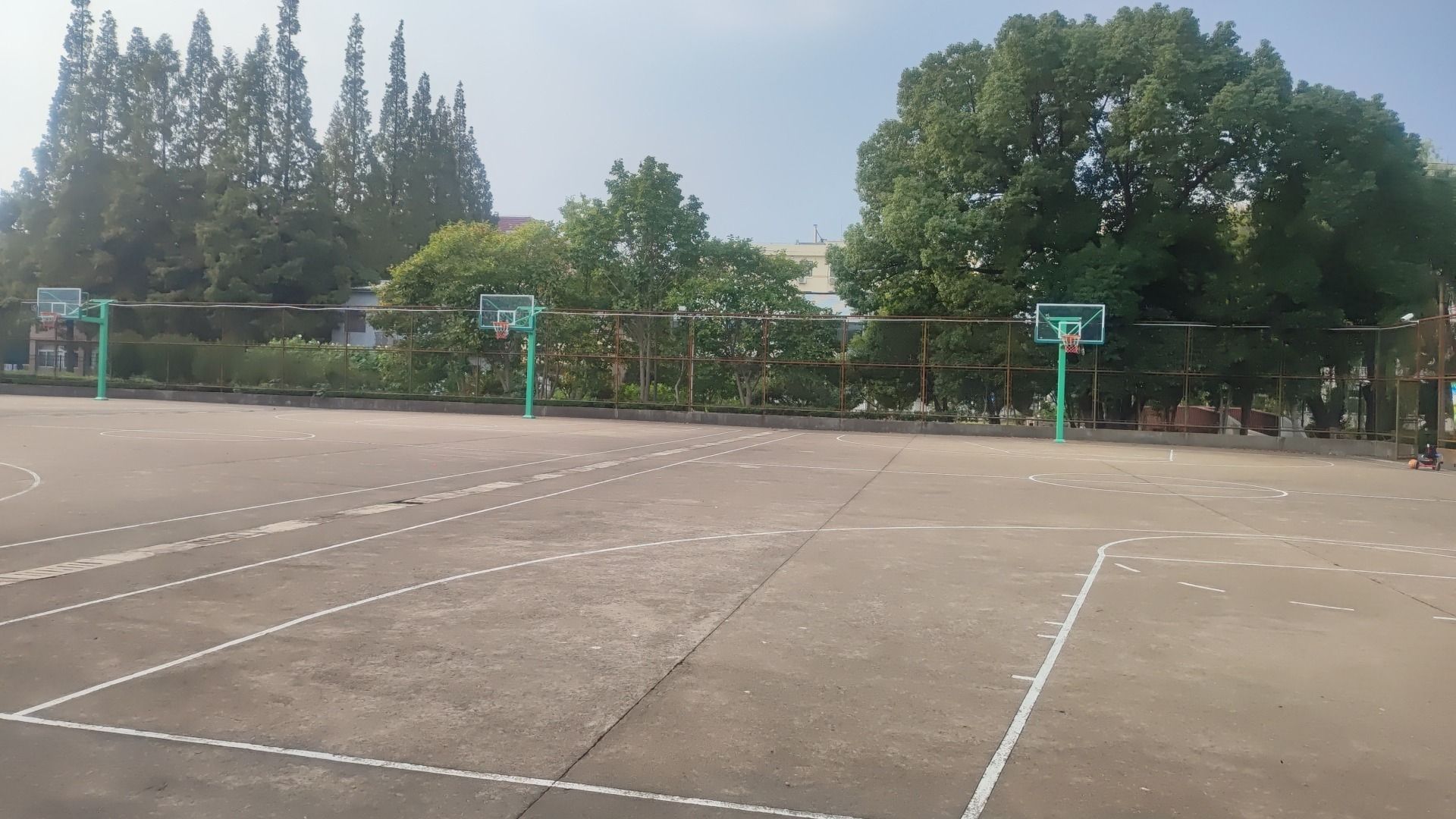 场地封面-上海交通大学七宝校区篮球场