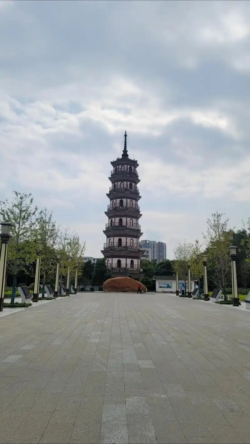 罗定文塔旅行图片 3