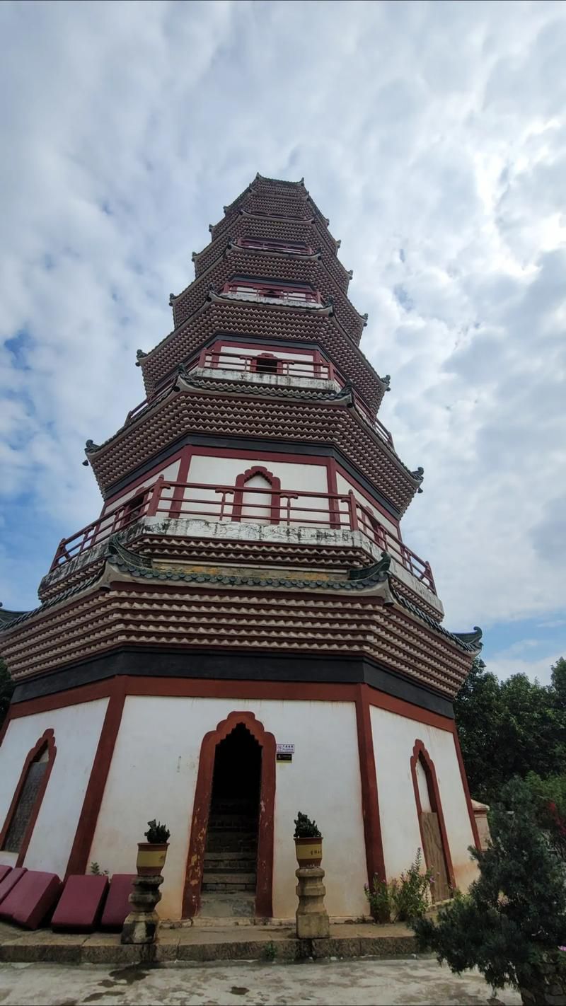 罗定文塔旅行图片 2