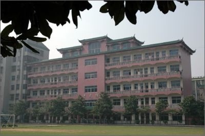 荆州市沙市实验中学