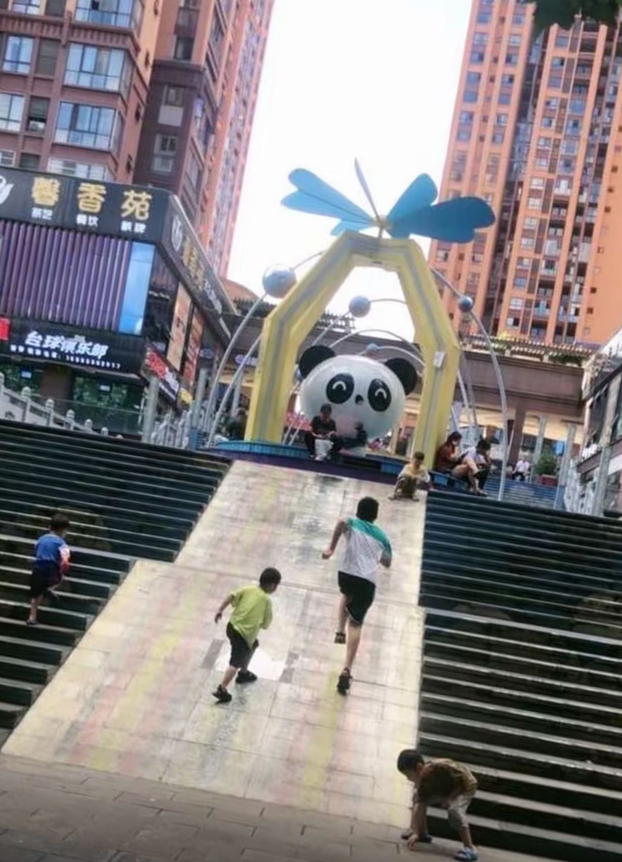 诗乡广场旅行图片 3