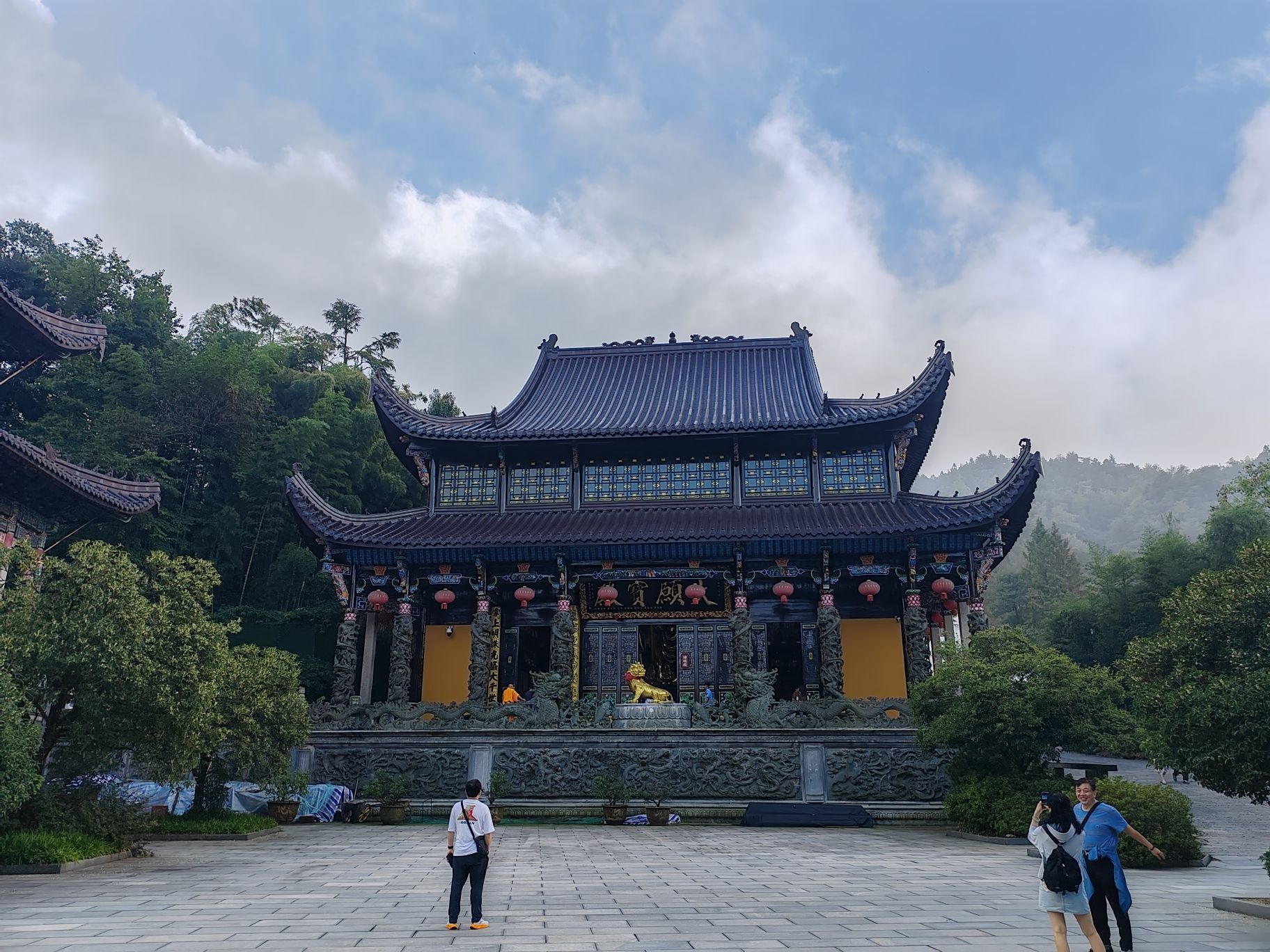 九华山风景区-华严宝殿实景照片