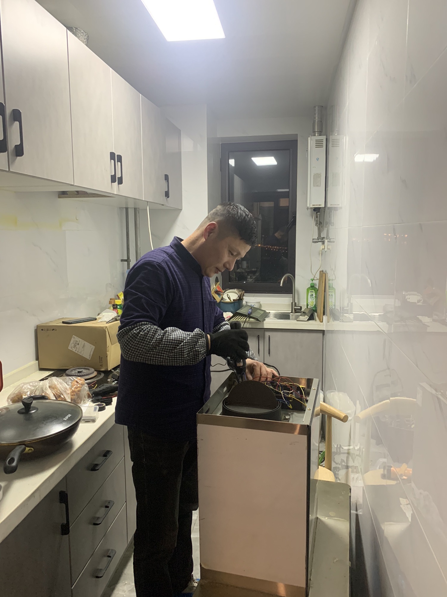 无聊家电维修工作室