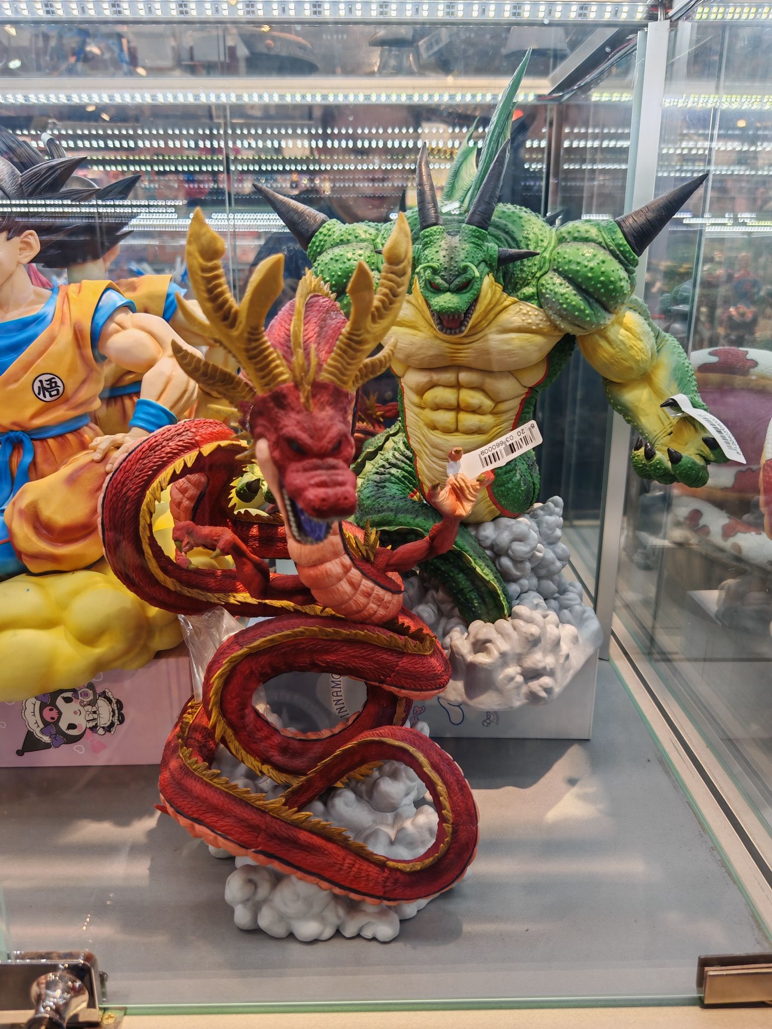 易熳动漫(大商·新玛特店)