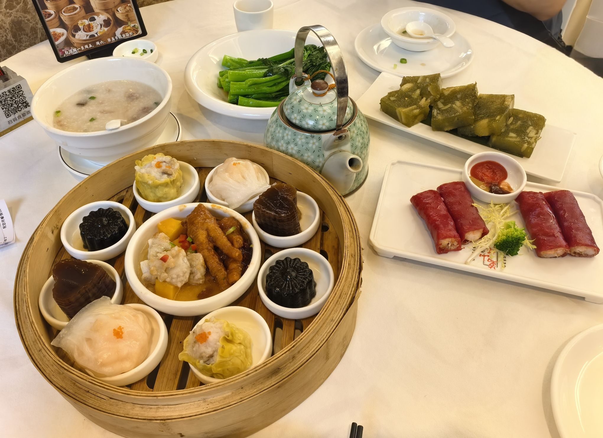 万山楼海鲜酒家(好景花园店)