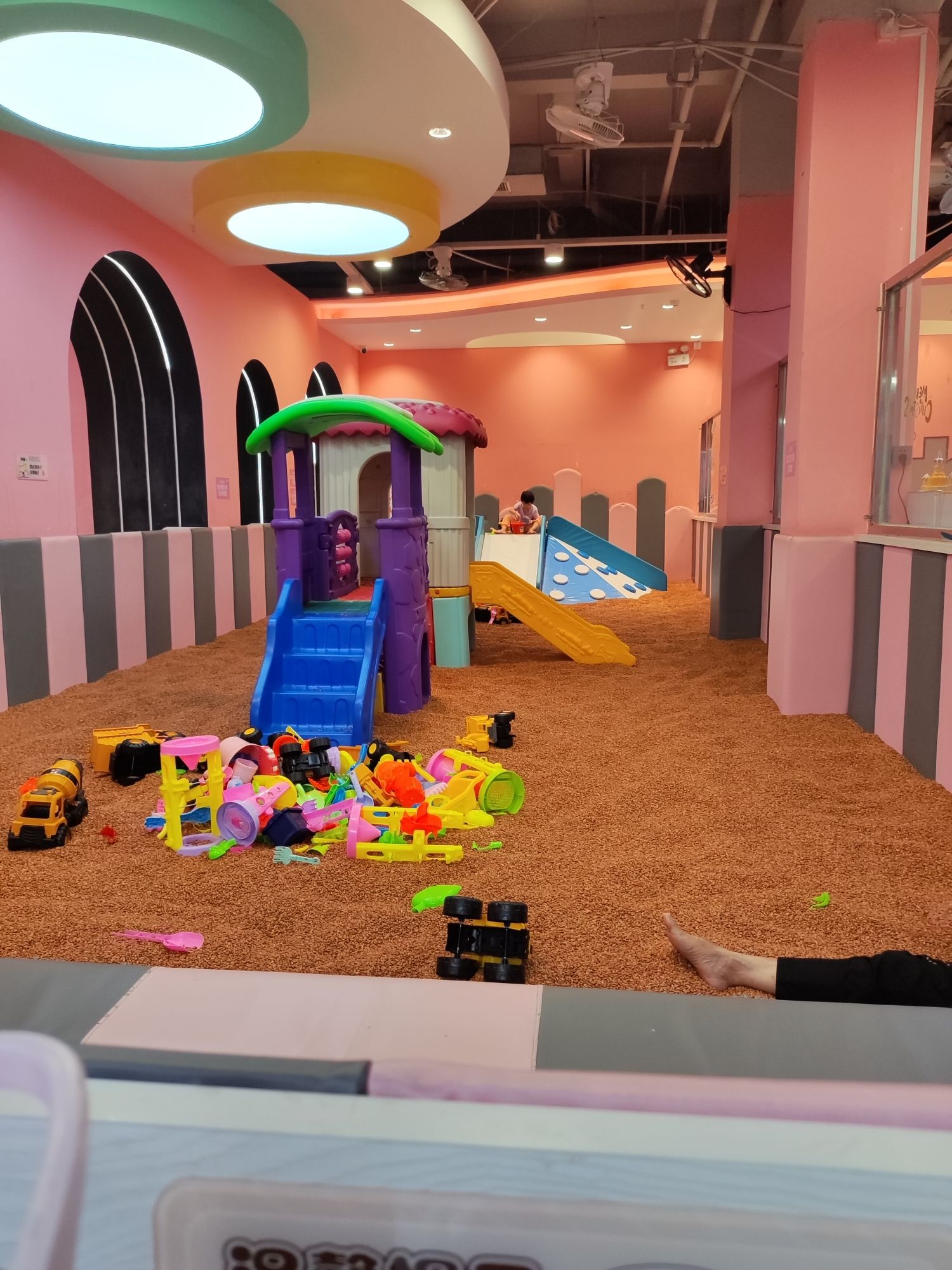 艾妮宝贝儿童游乐园