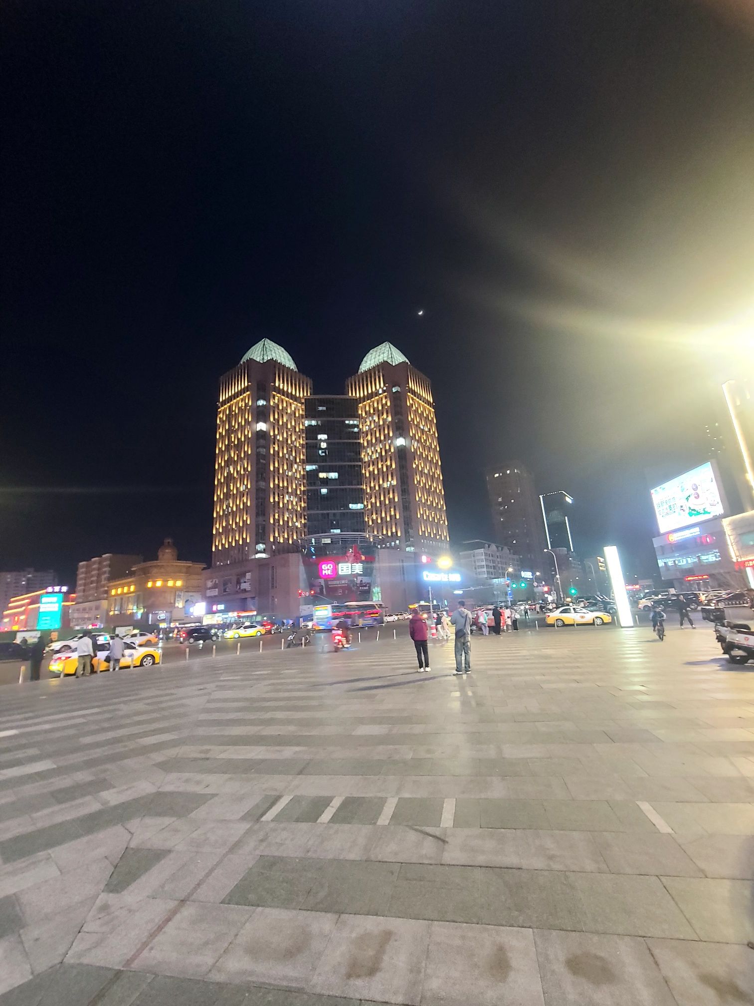 铁西广场旅行图片 3