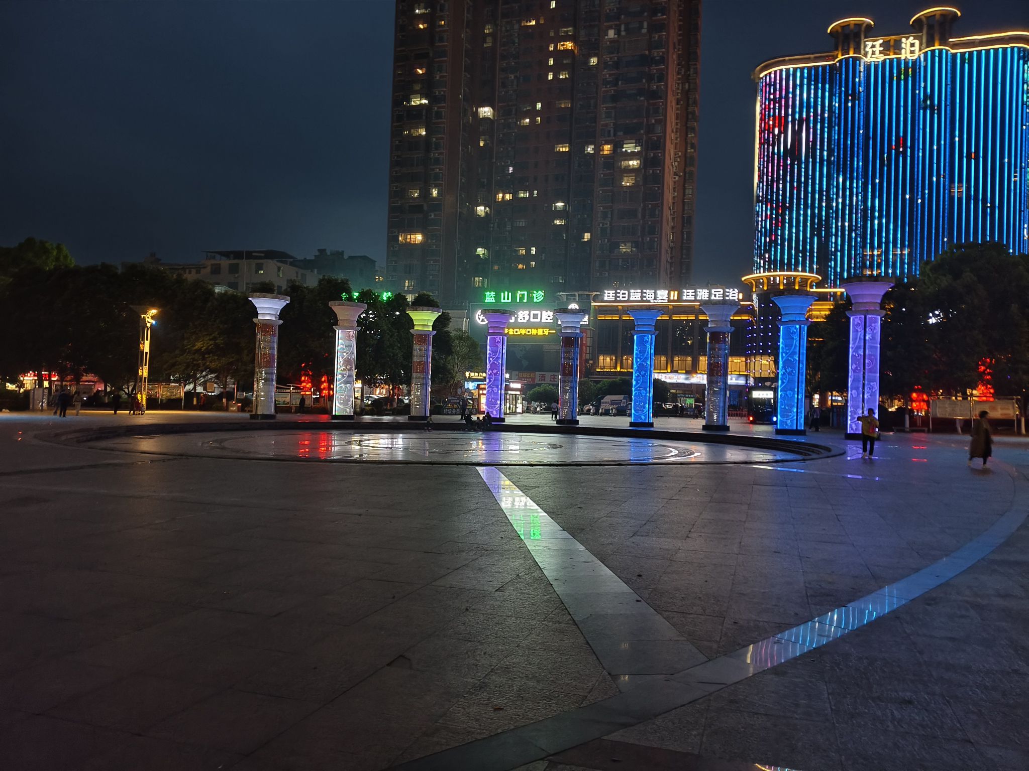 市政广场景点图片