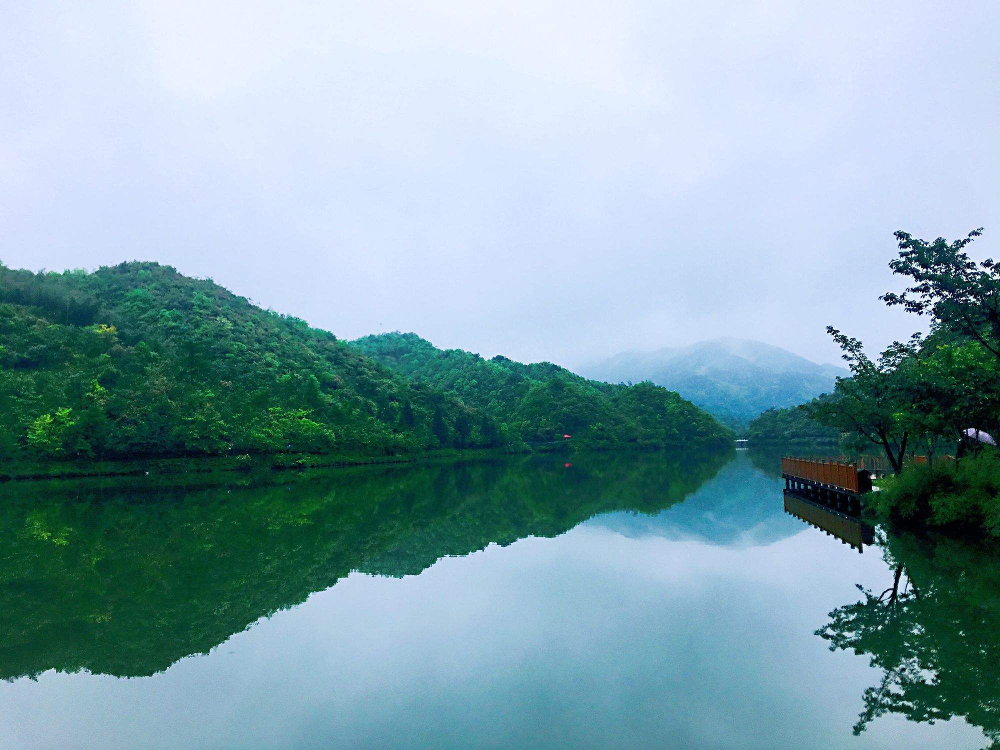 万和湖
