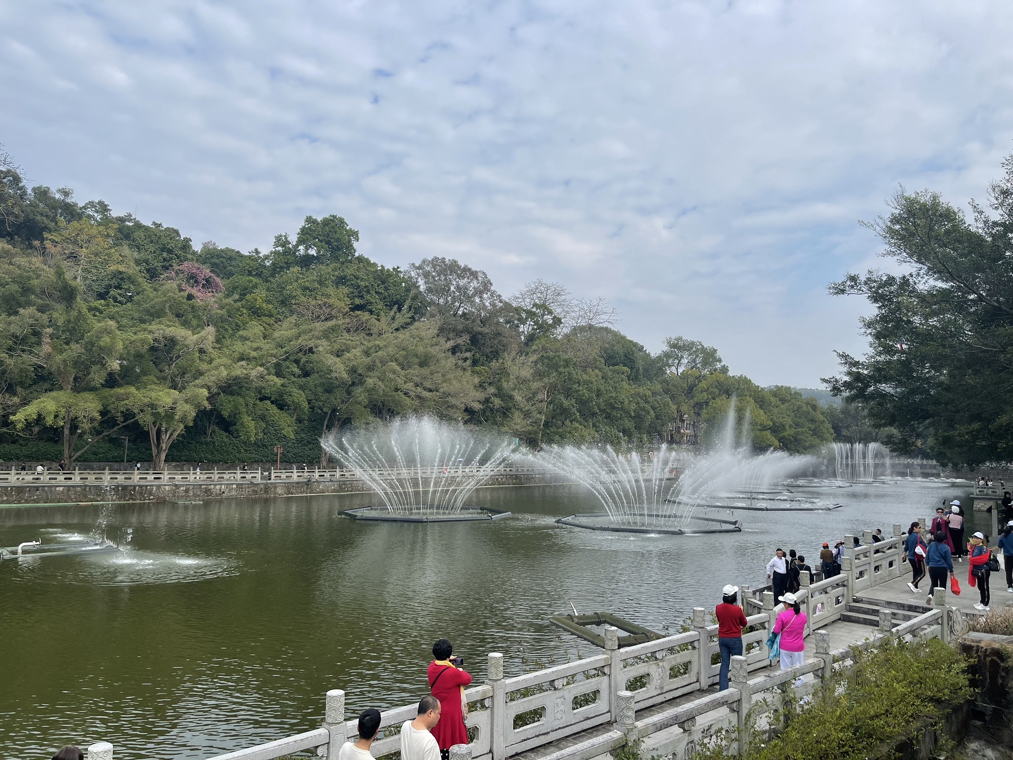 罗浮山风景名胜区旅游文化广场旅行图片 1