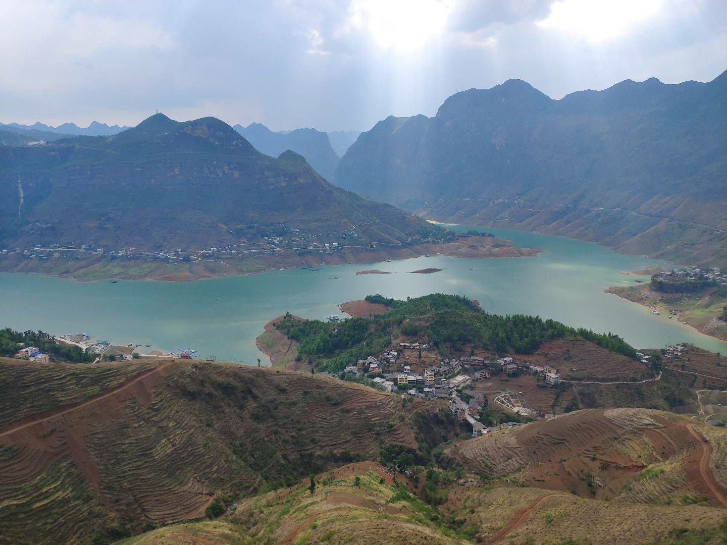 牂牁江湖滨旅游度假区旅行图片 3