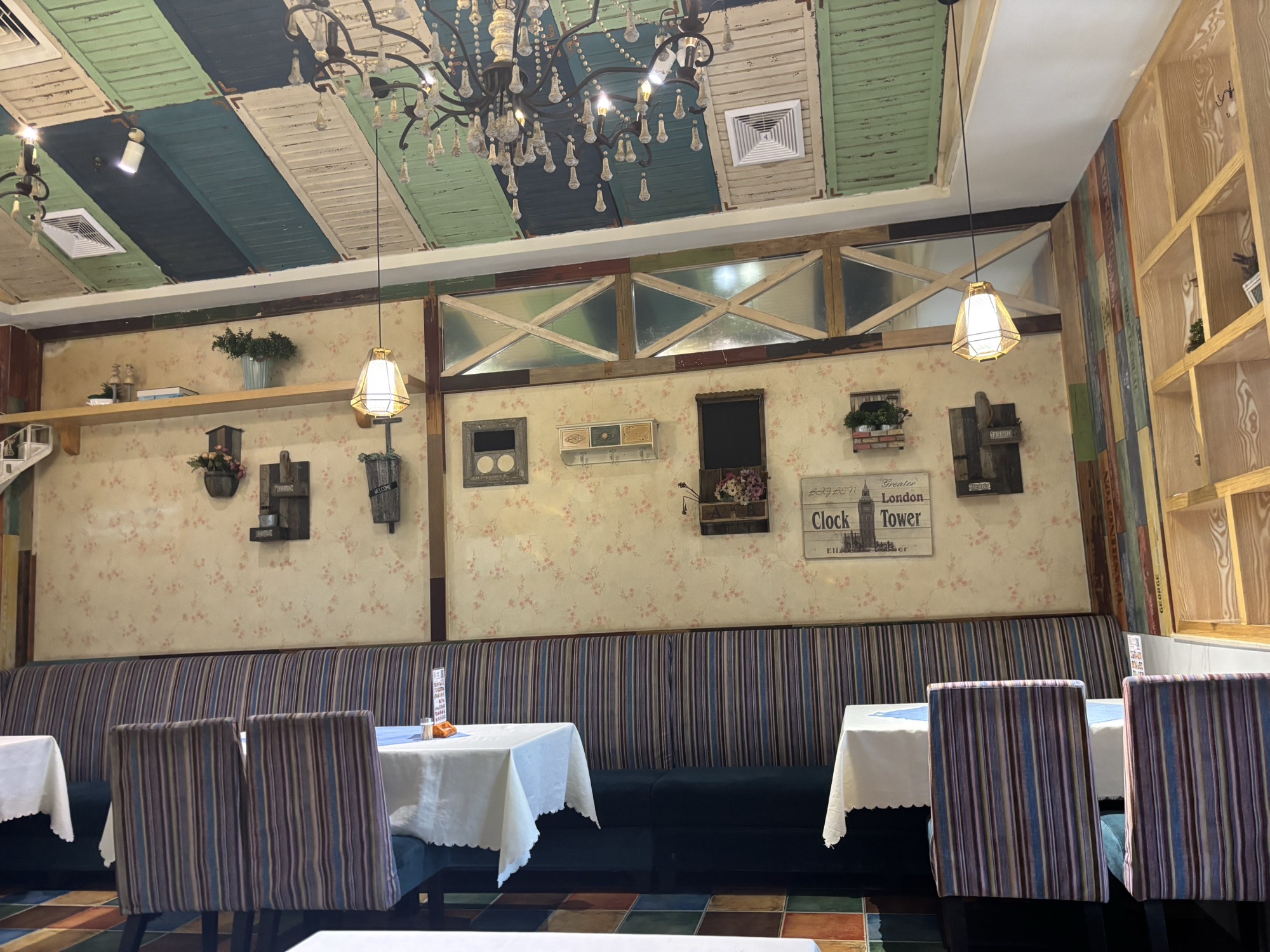新避风阁(西站店)
