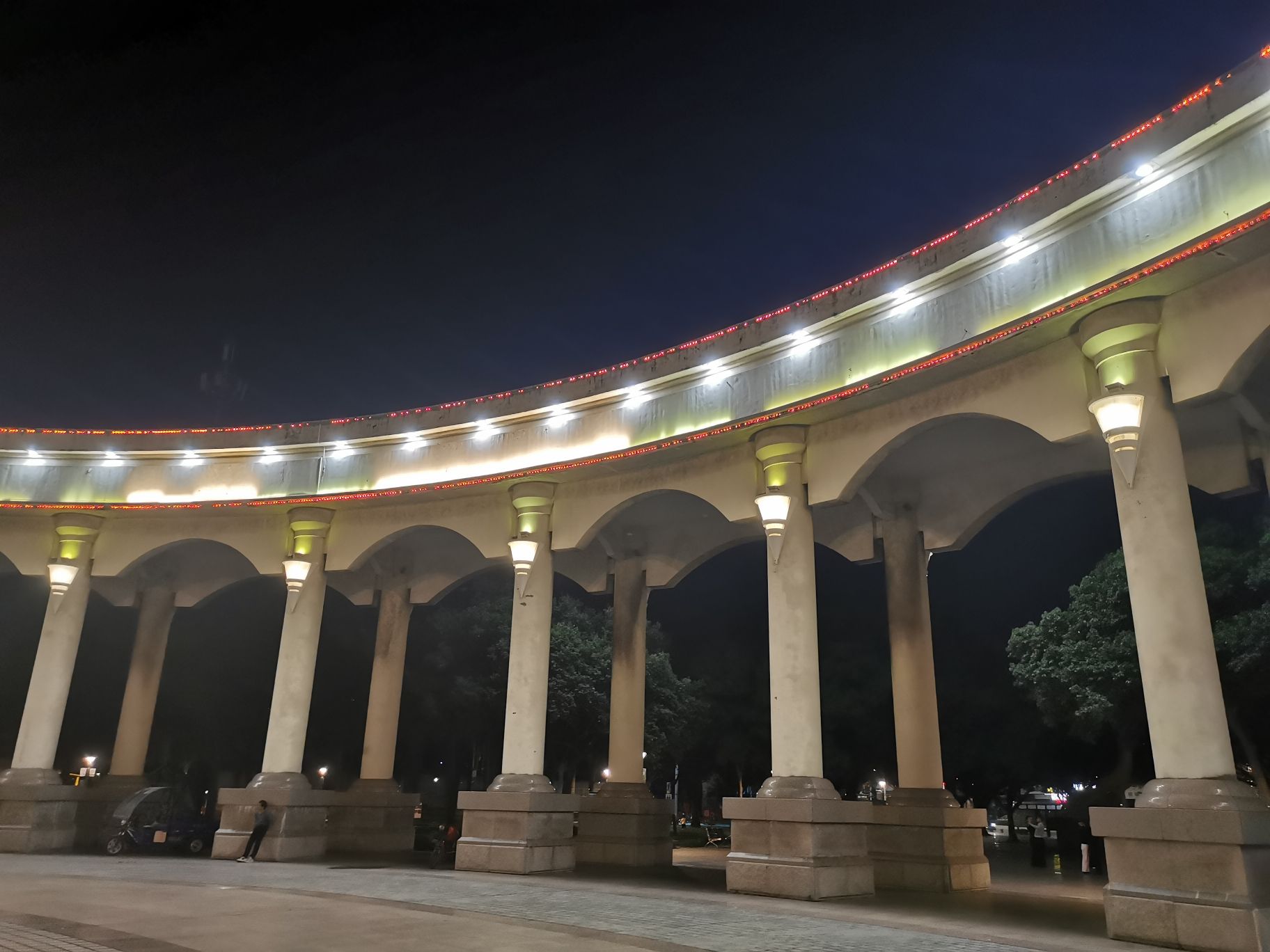 儒林广场旅行图片 1