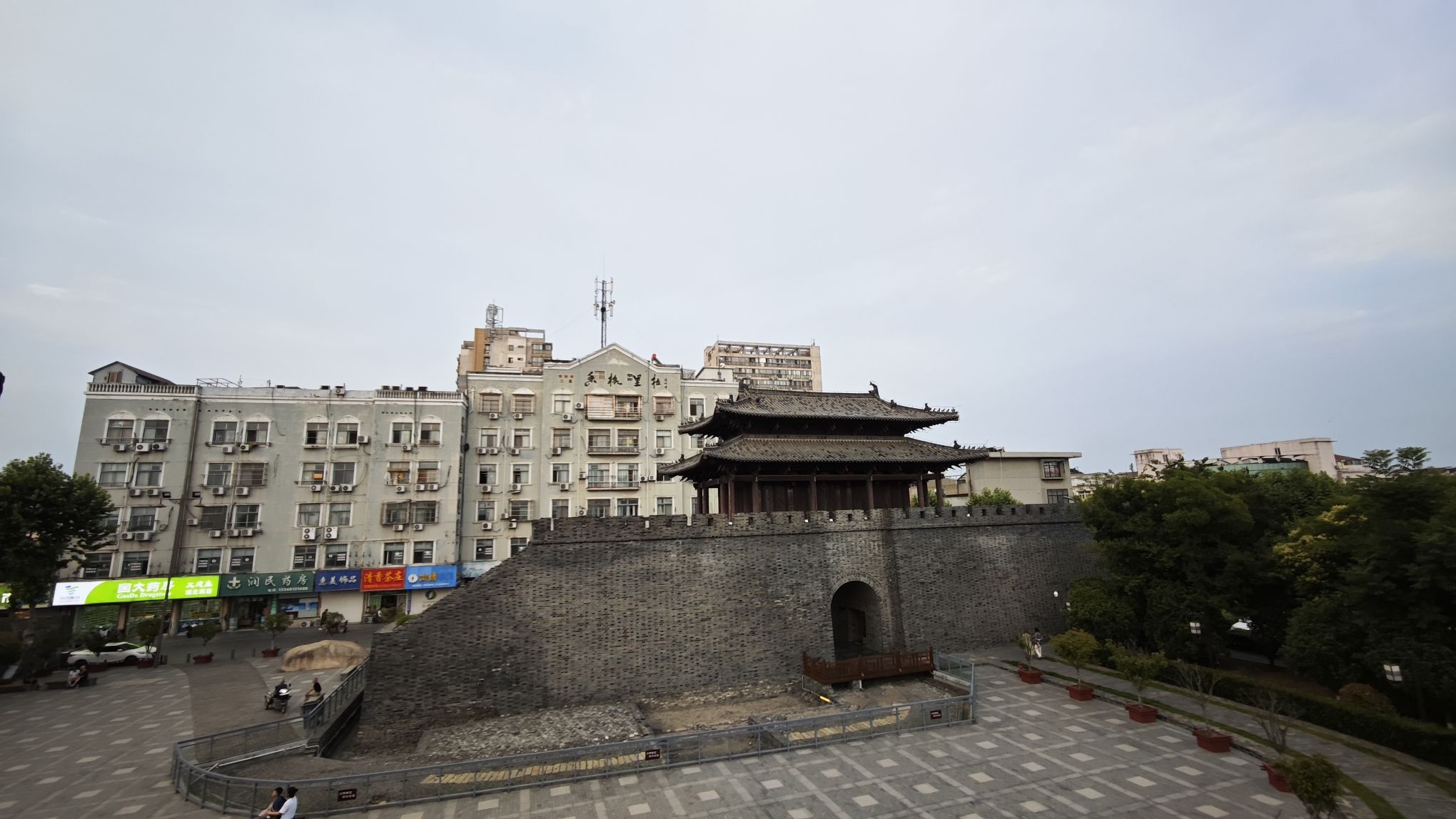 高邮市北门城墙遗址公园旅行图片 3