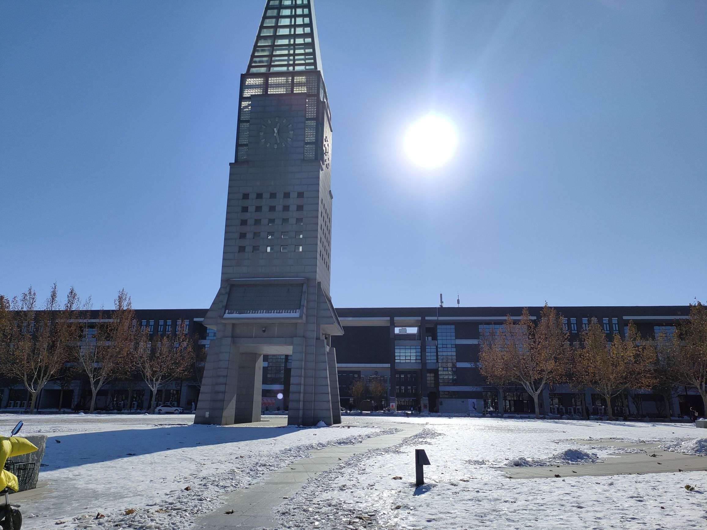 河北师范大学新校区-四方广场旅行图片 3