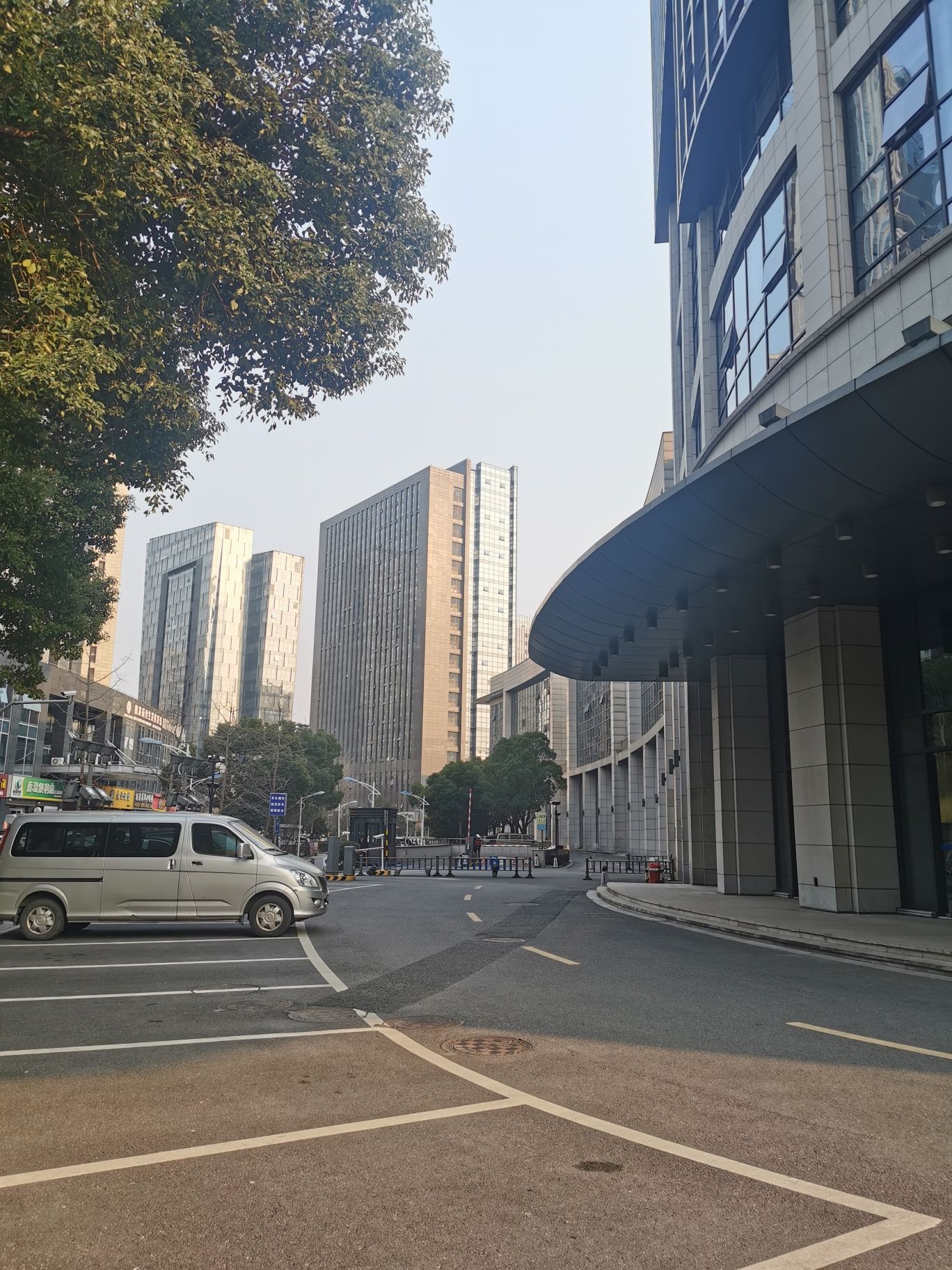 绍兴市人力资源市场大楼