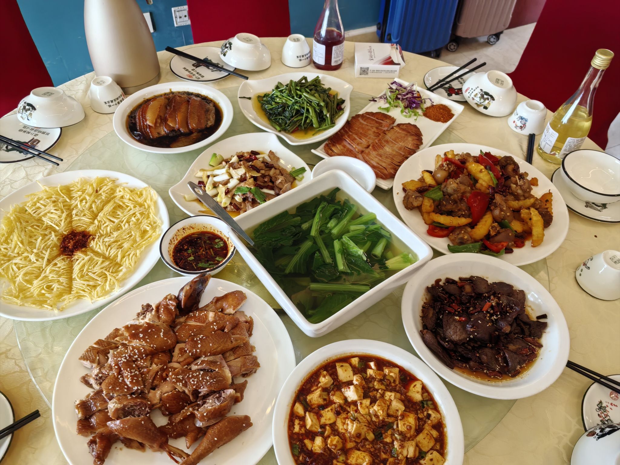 云南红酒庄餐厅