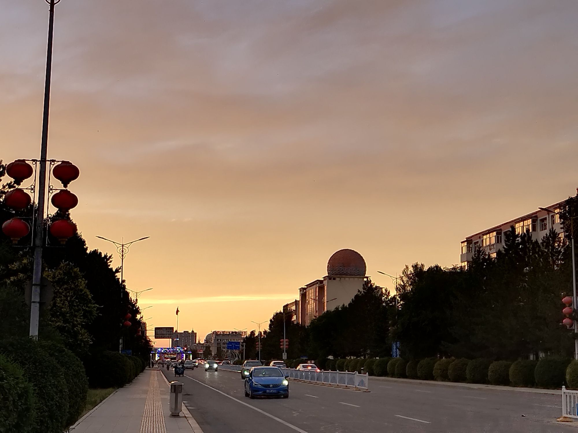 锡林广场旅行图片 3