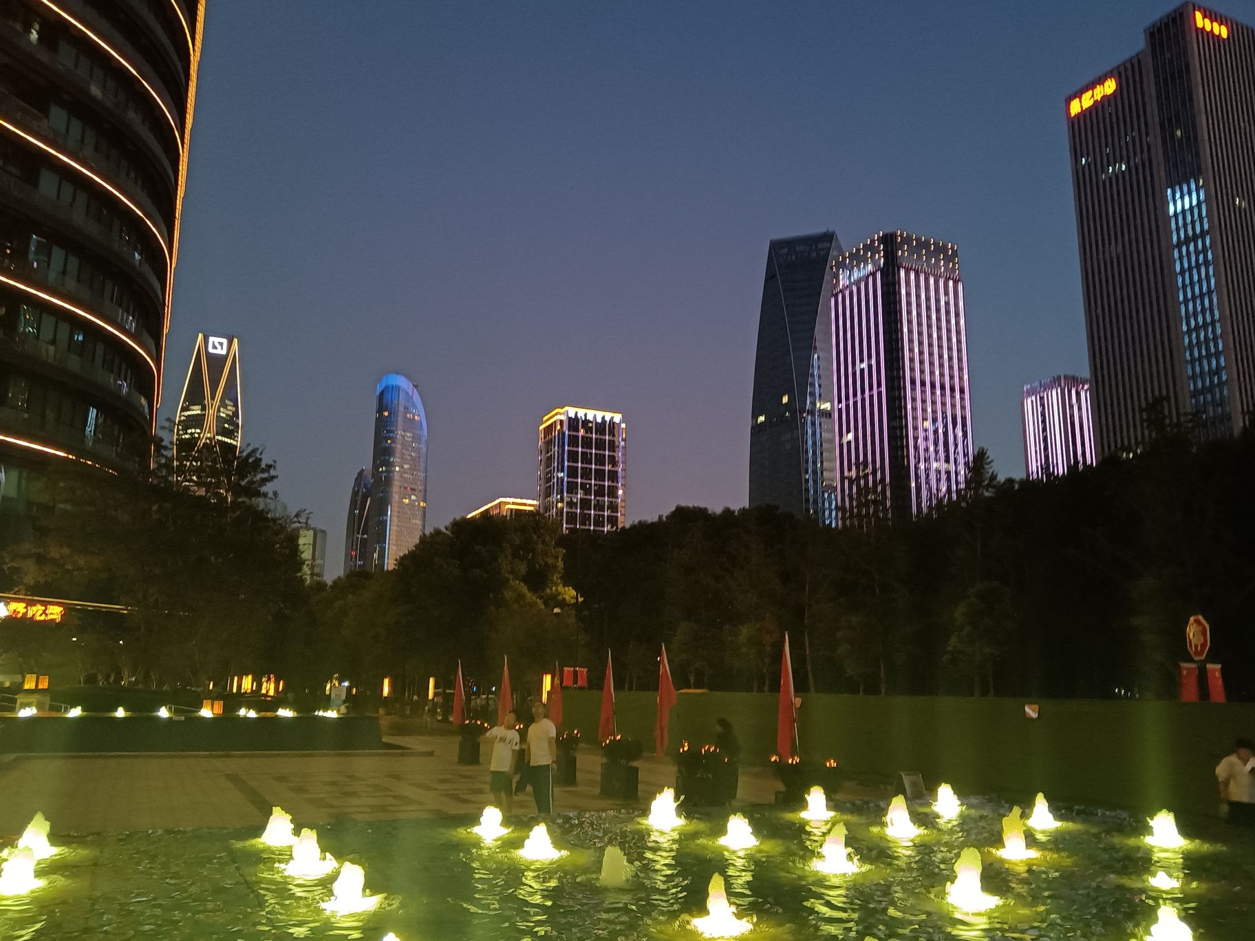 锡林广场旅行图片 1