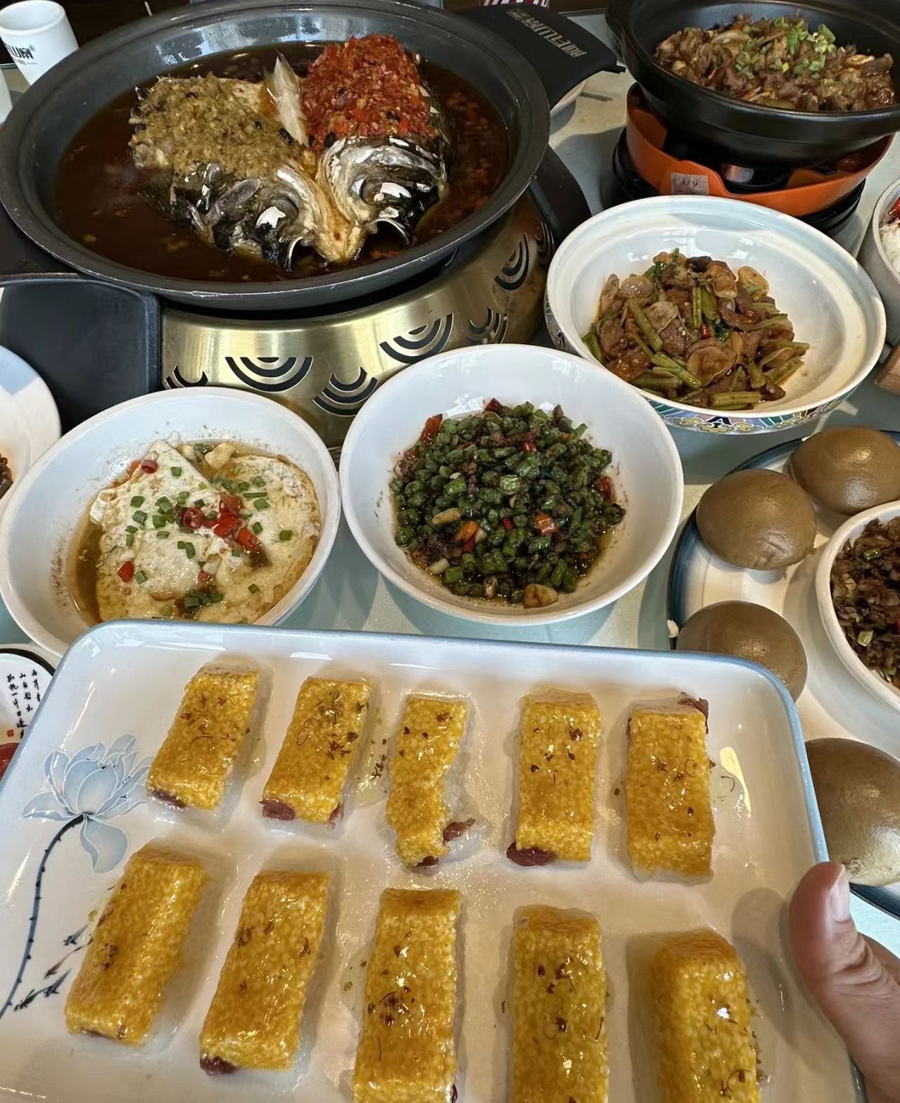 阿瓦山寨主题餐厅(朔州二店)