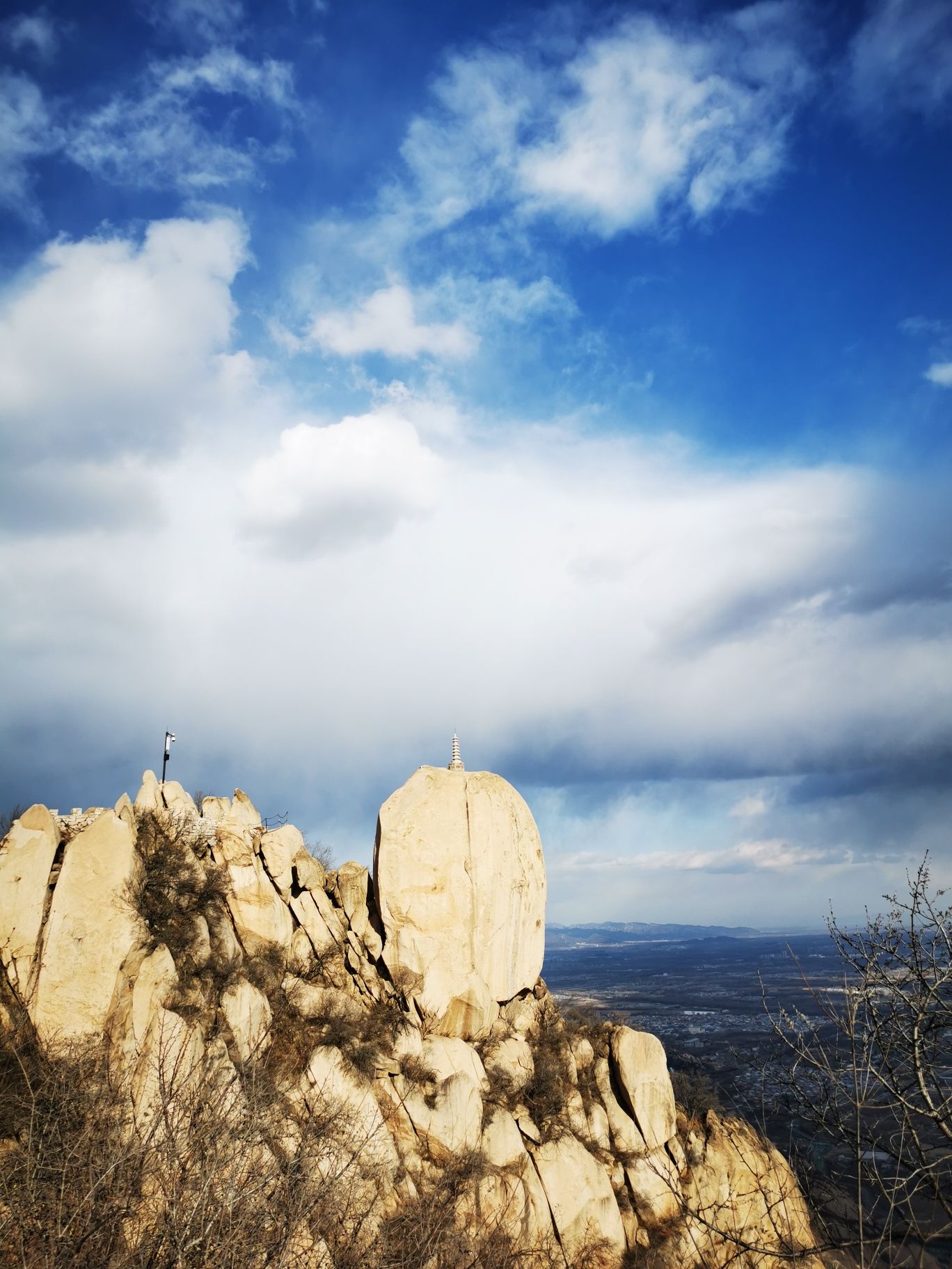 飞来石塔 - 阳坊镇便民圈栖邻生活圈风景名胜服务点实景照片