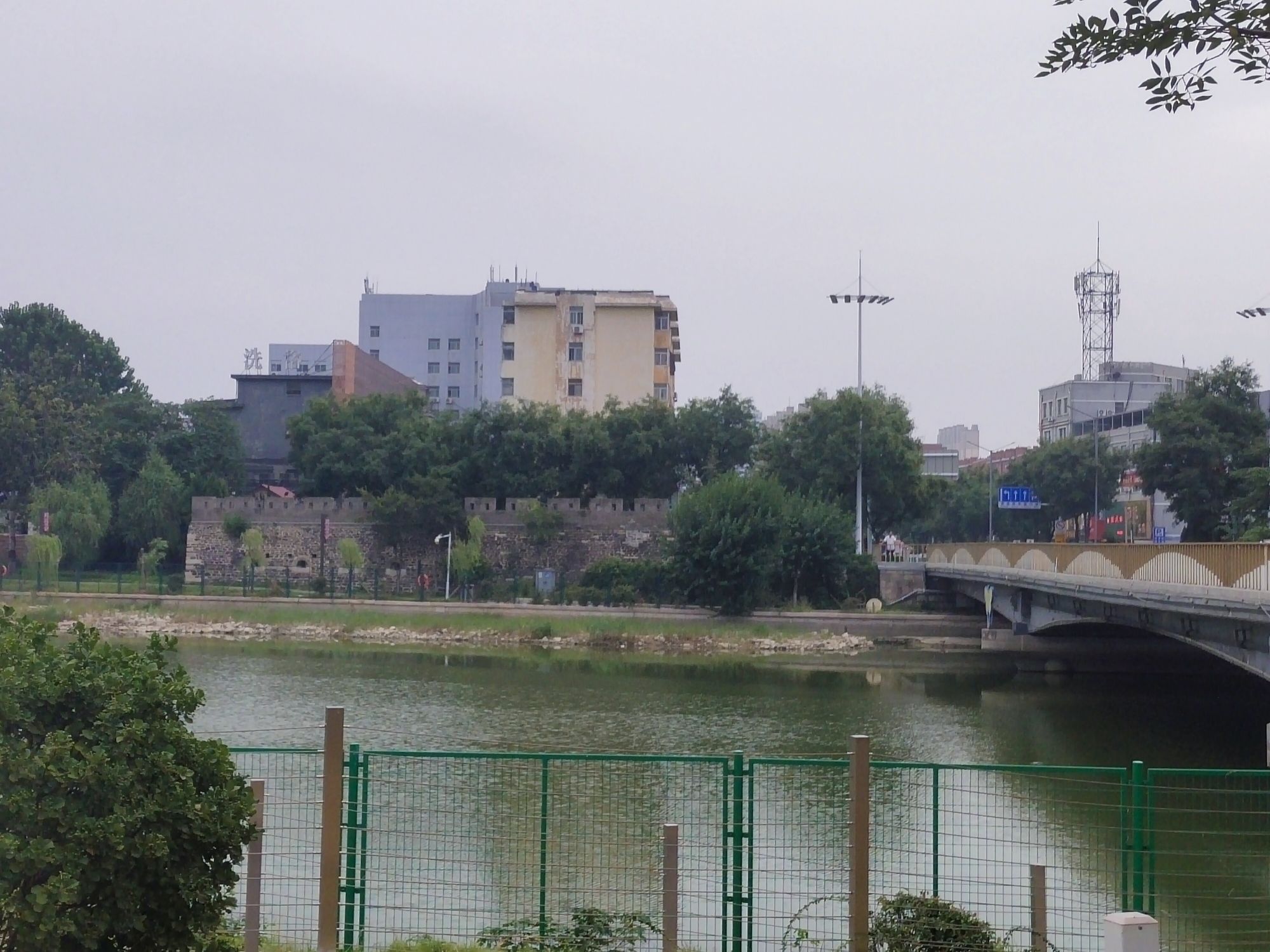 潍县东关城墙古炮台旅行图片 1