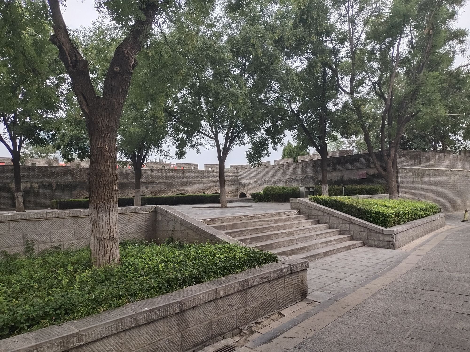 潍县东关城墙古炮台旅行图片 3