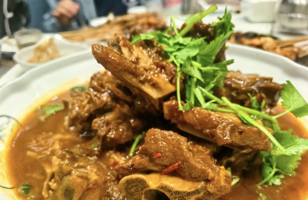 鸿福源独特餐厅