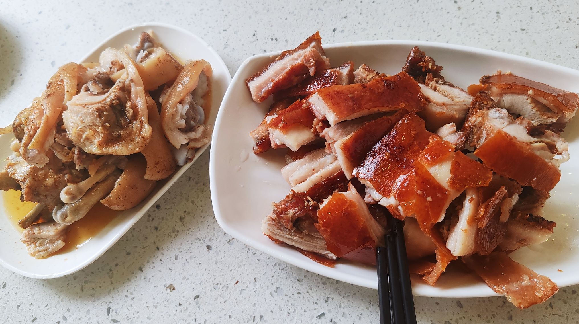 公园乳猪店