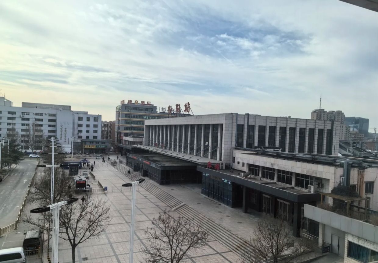 安阳站(进站口)