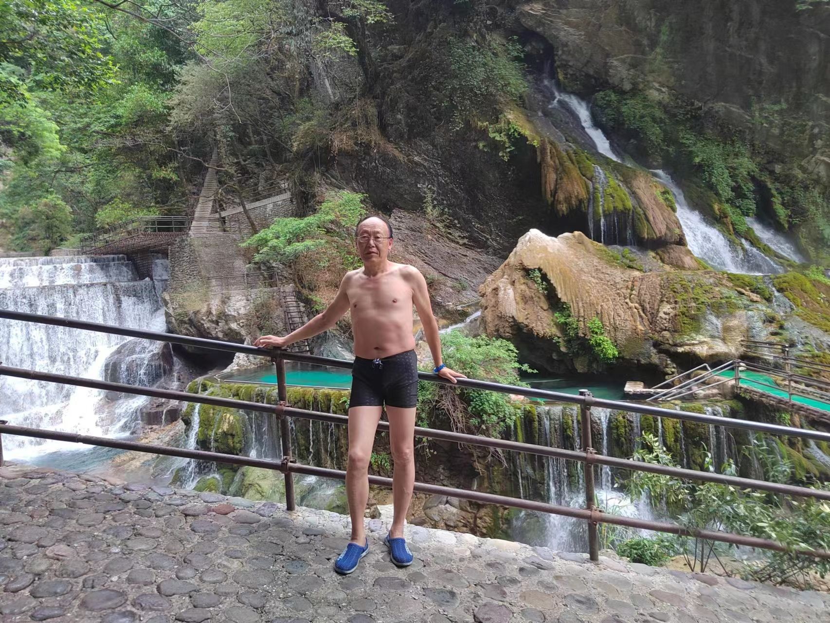 螺髻九十九里温泉瀑布风景区旅行图片 2