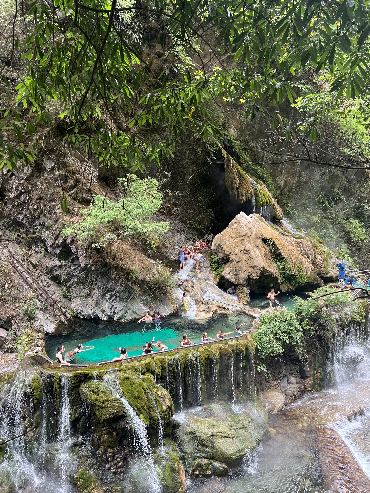 螺髻九十九里温泉瀑布风景区旅行图片 1