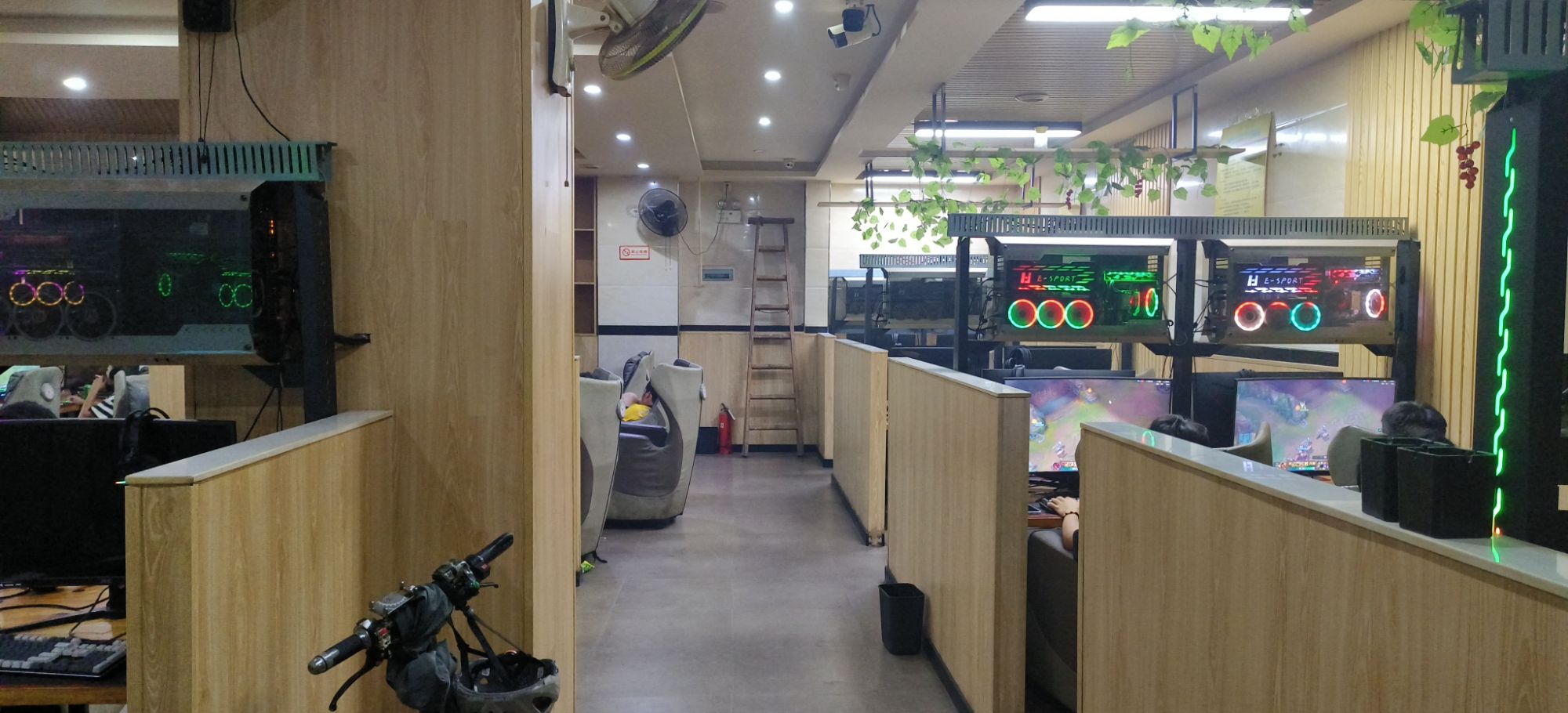 星晨网吧(星火路店)