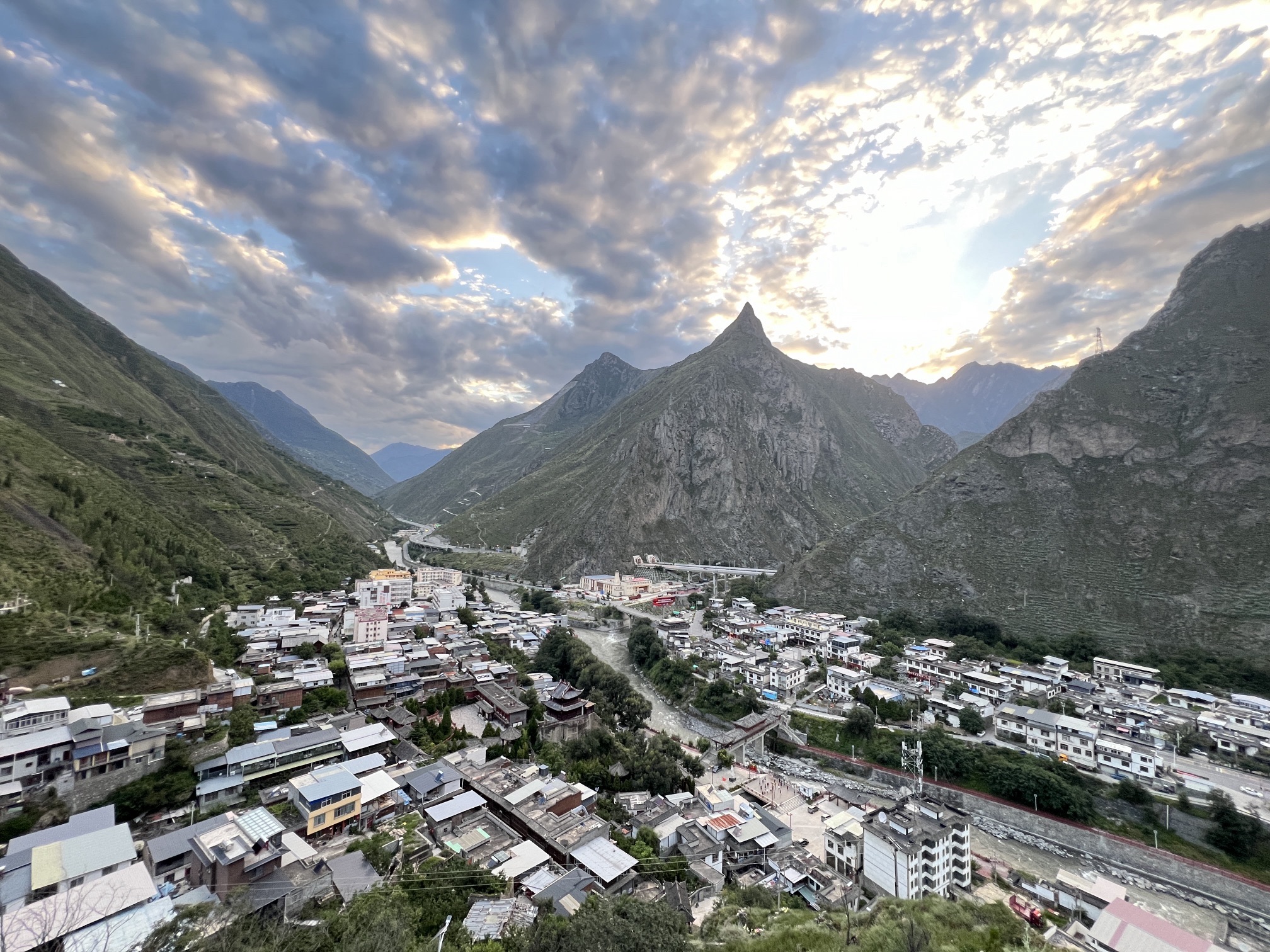 筹边楼景点旅行图片 3