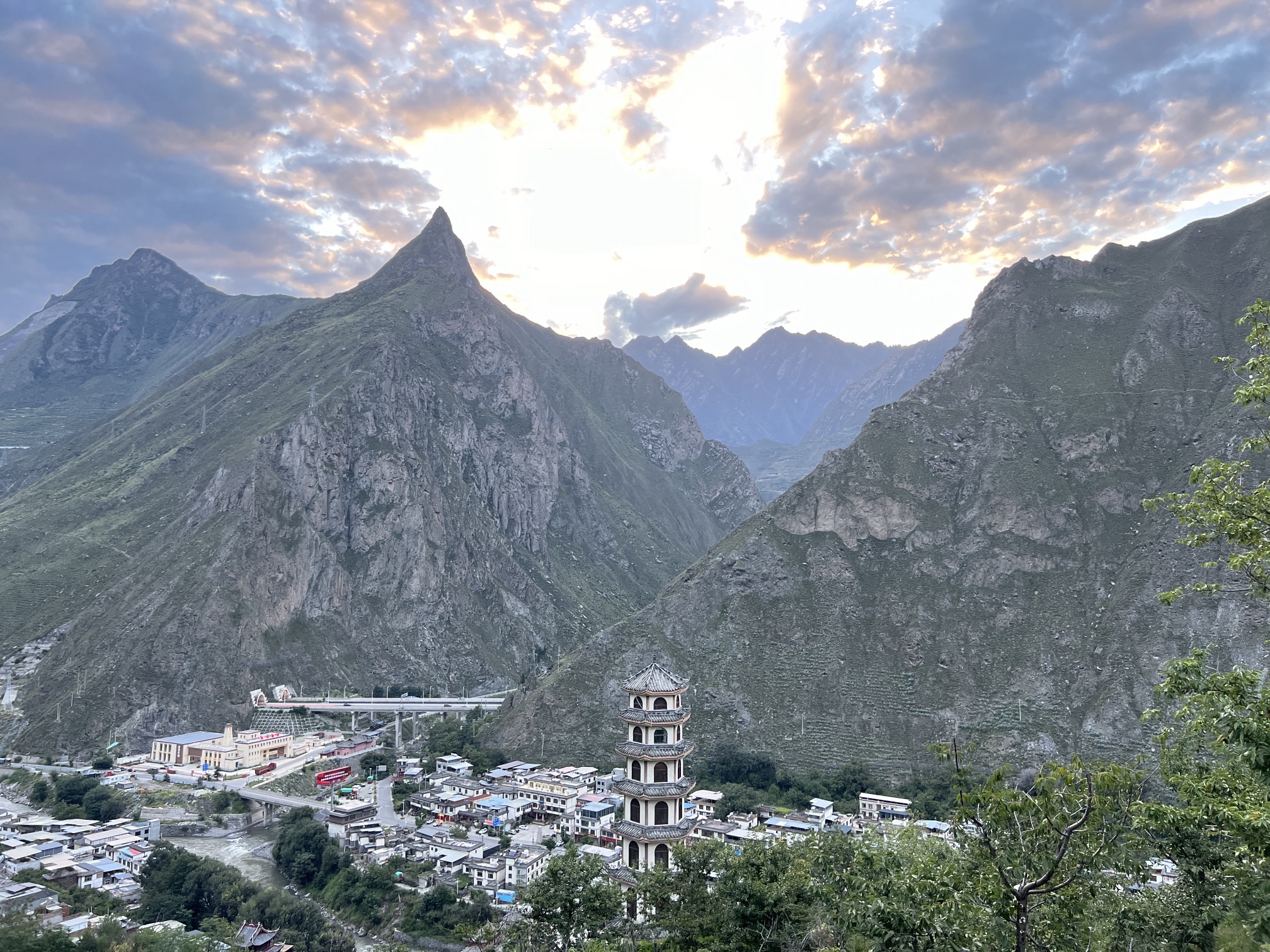 筹边楼景点旅行图片 2