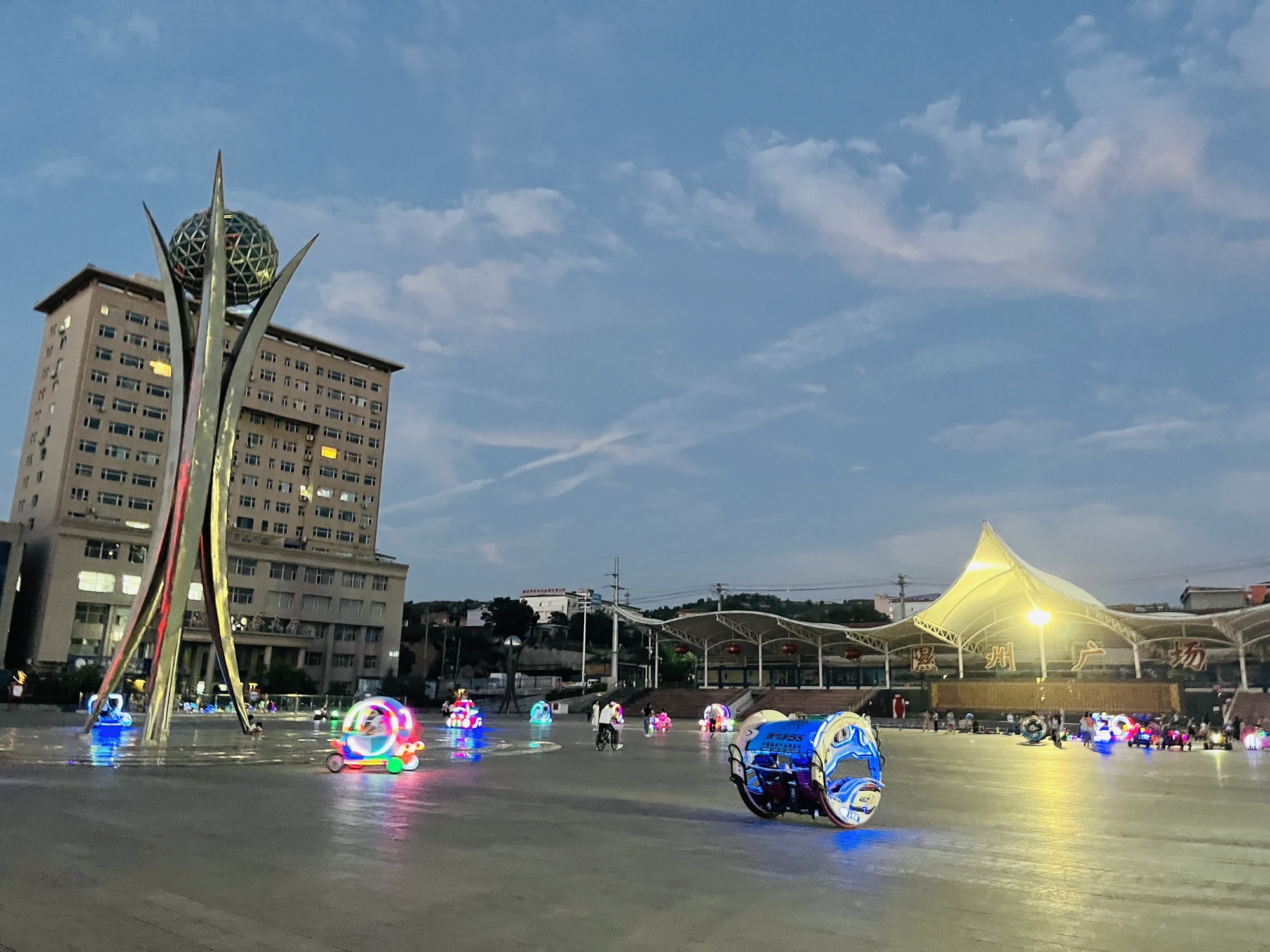 隰州广场旅行图片 2