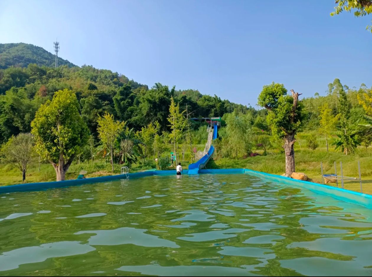 泉水谷漂流度假村旅行图片 1