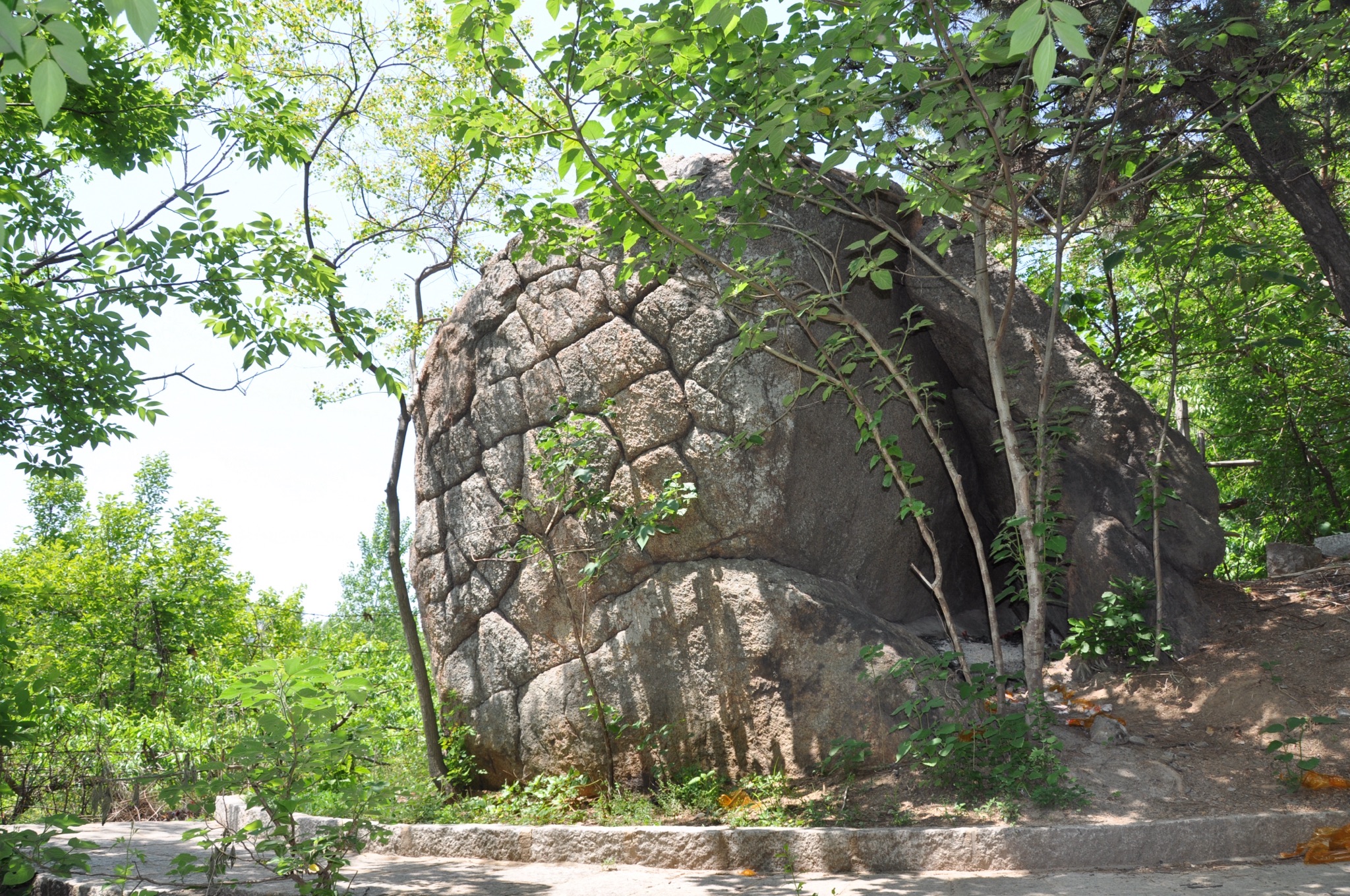 孔望山旅游景区-金乌石