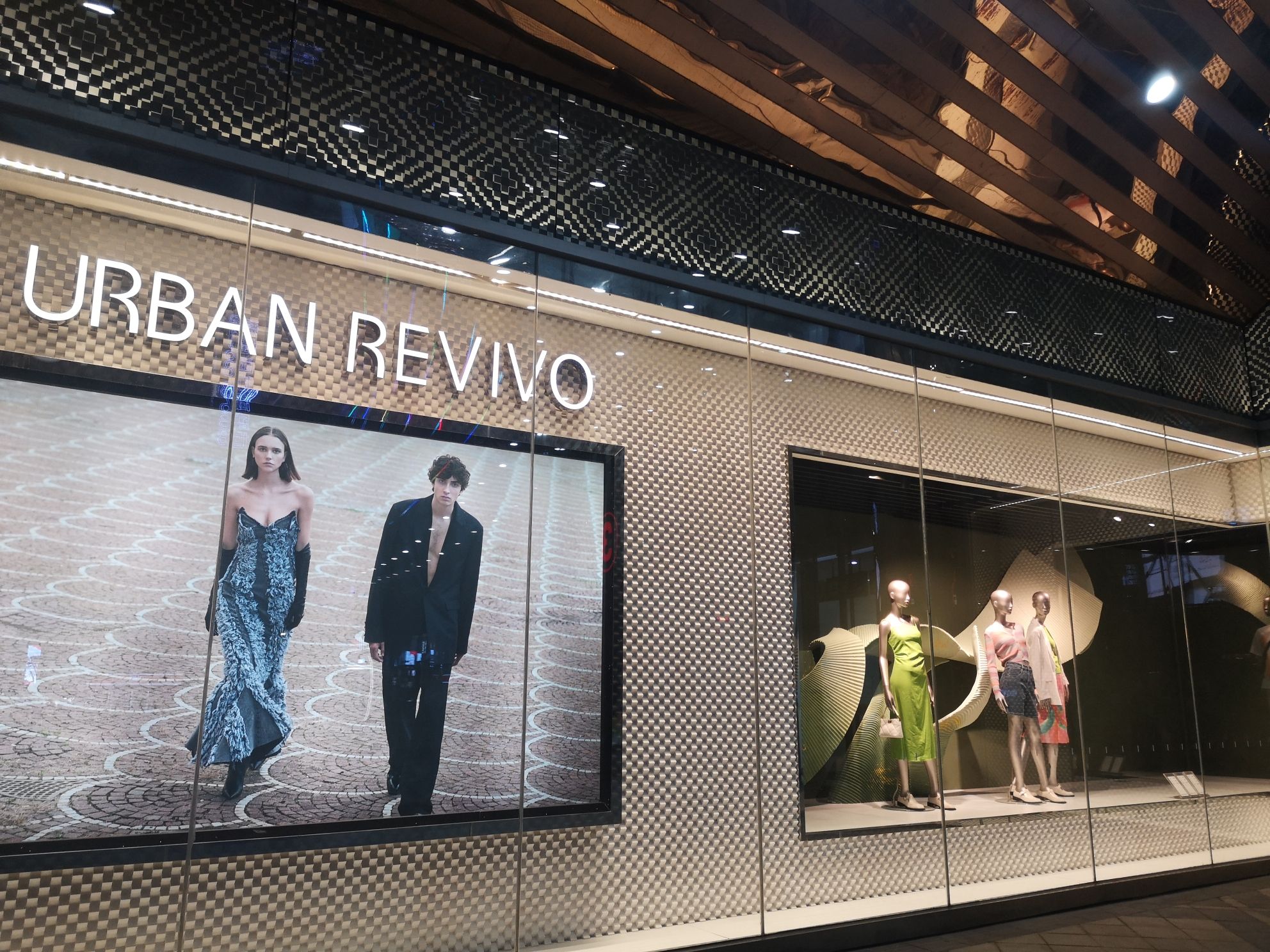URBAN REVIVO(佛山南海万达广场店)