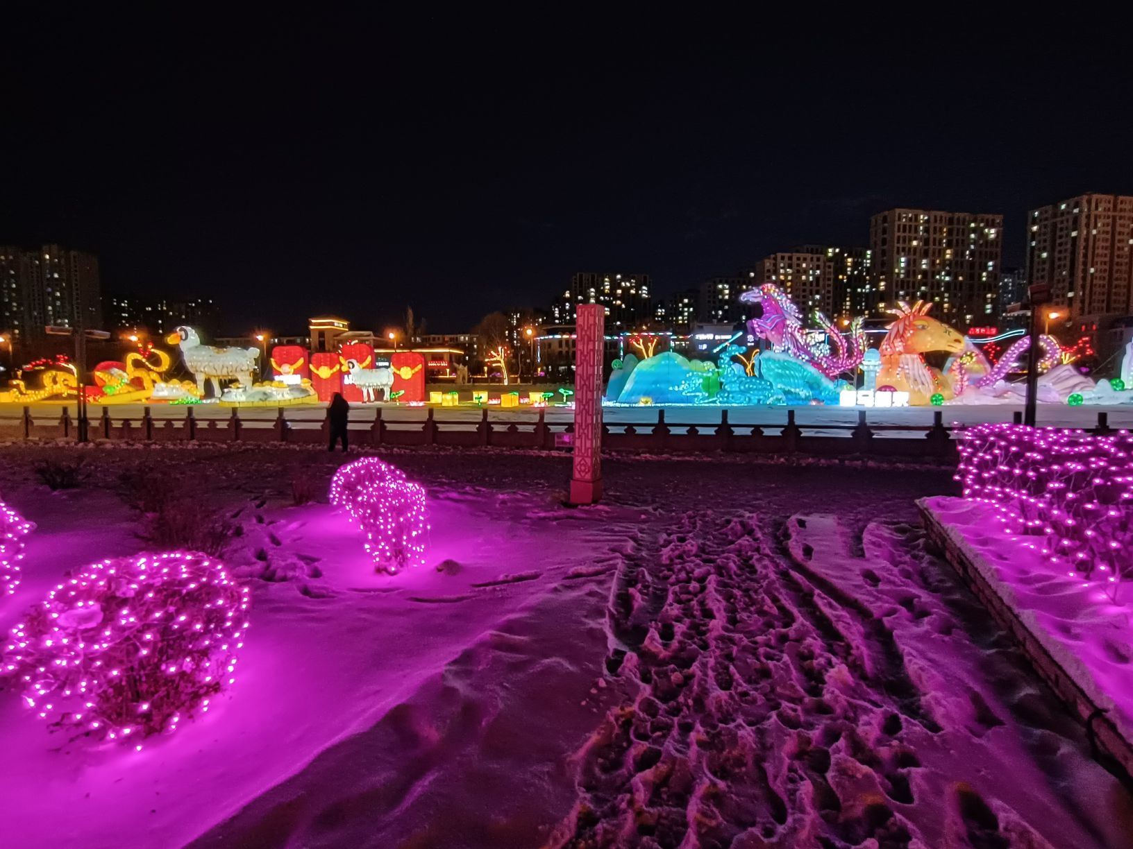 呼和浩特市赛罕区小黑河景观带旅行图片 3